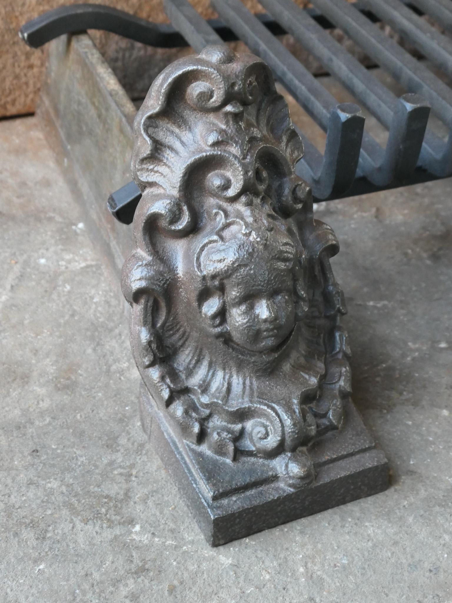French Louis XV Period Fireplace Grate or Fire Basket, 18th Century For Sale 2
