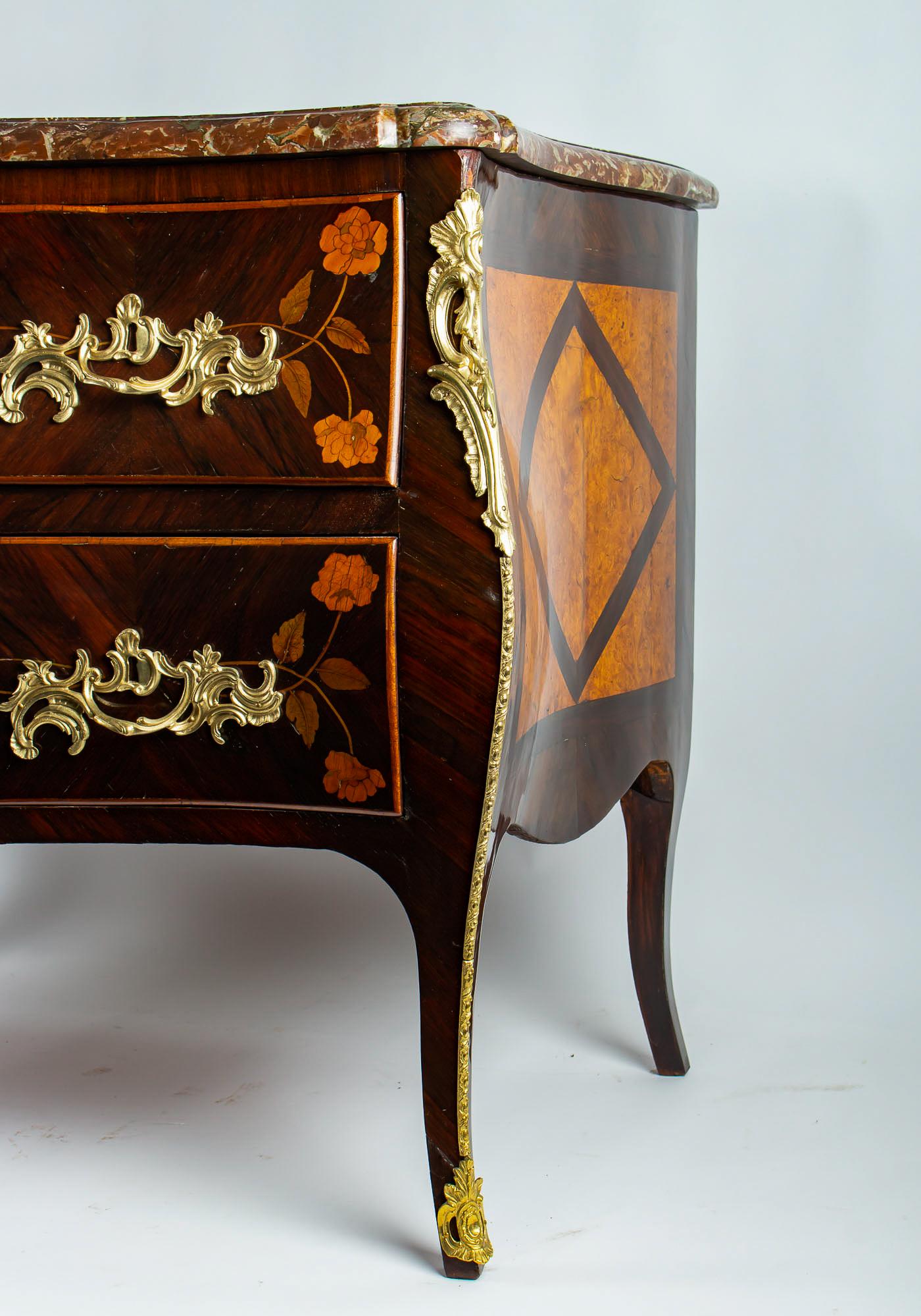 French Louis XV Period Flowers Marquetry Commode, circa 1740-1750 For Sale 7