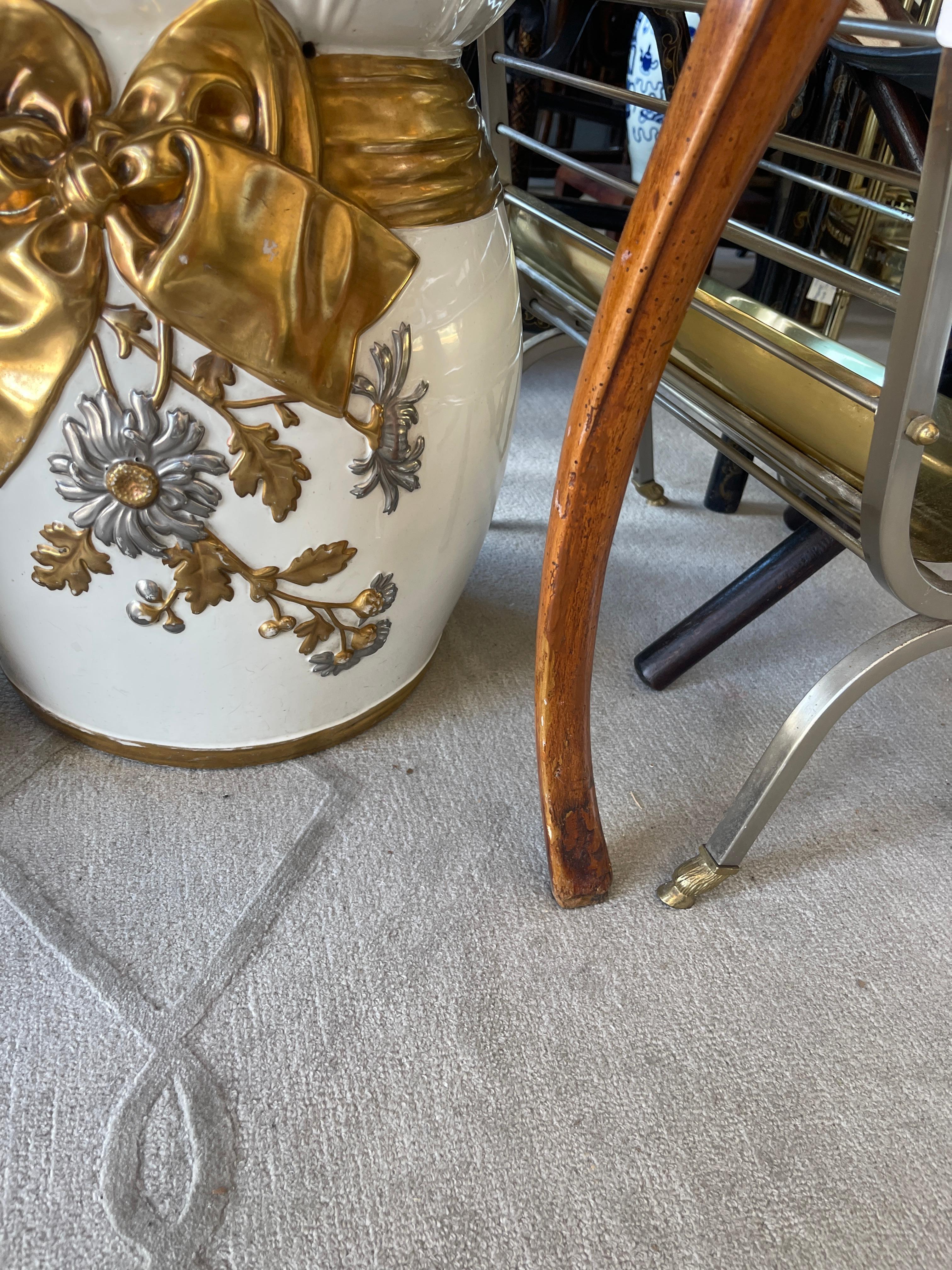 Table de jeu d'époque Louis XV avec plateau en cuir rouge d'origine, 18e siècle en vente 9