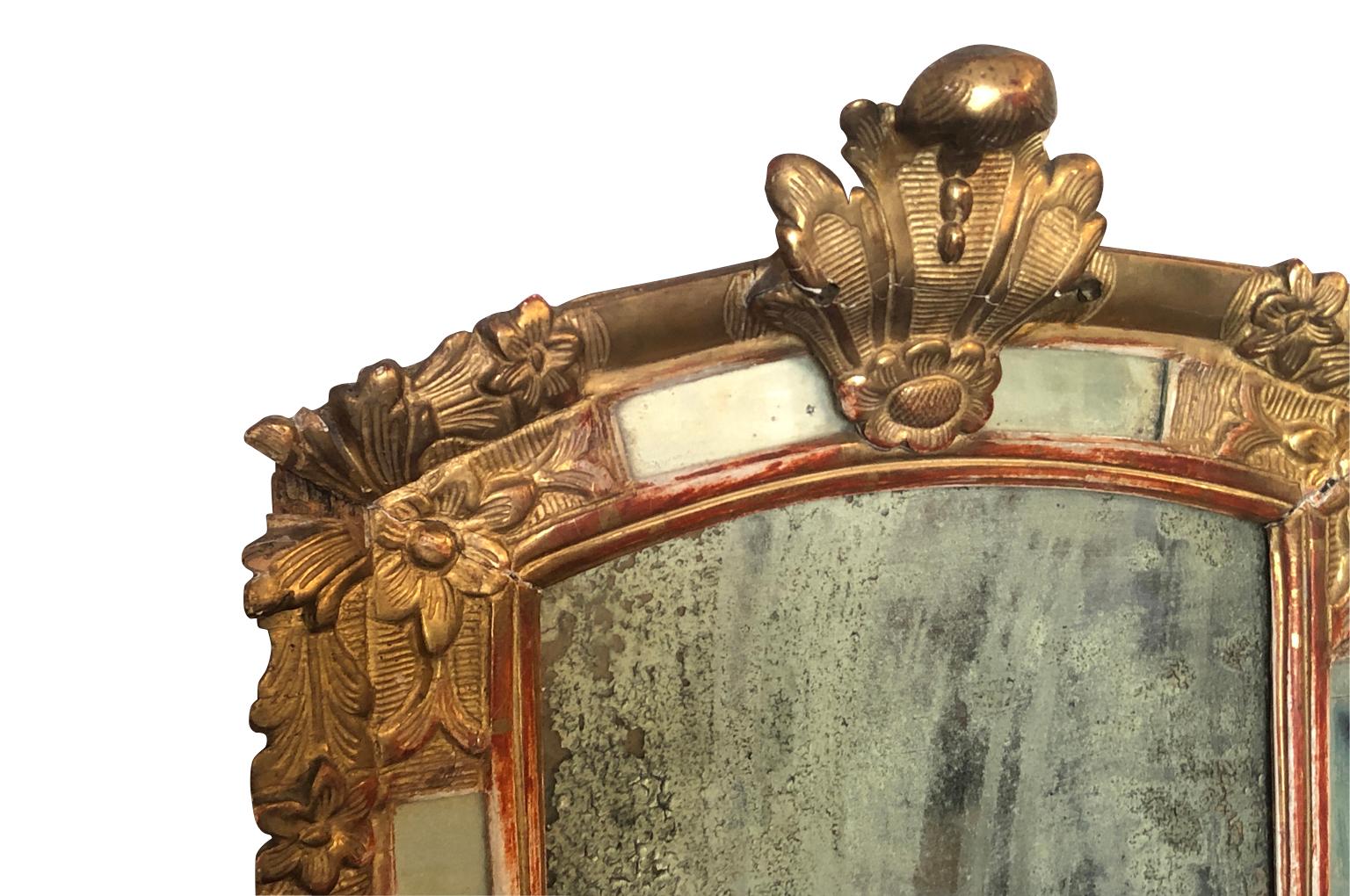 French Louis XV Period Giltwood Mirror In Good Condition For Sale In Atlanta, GA