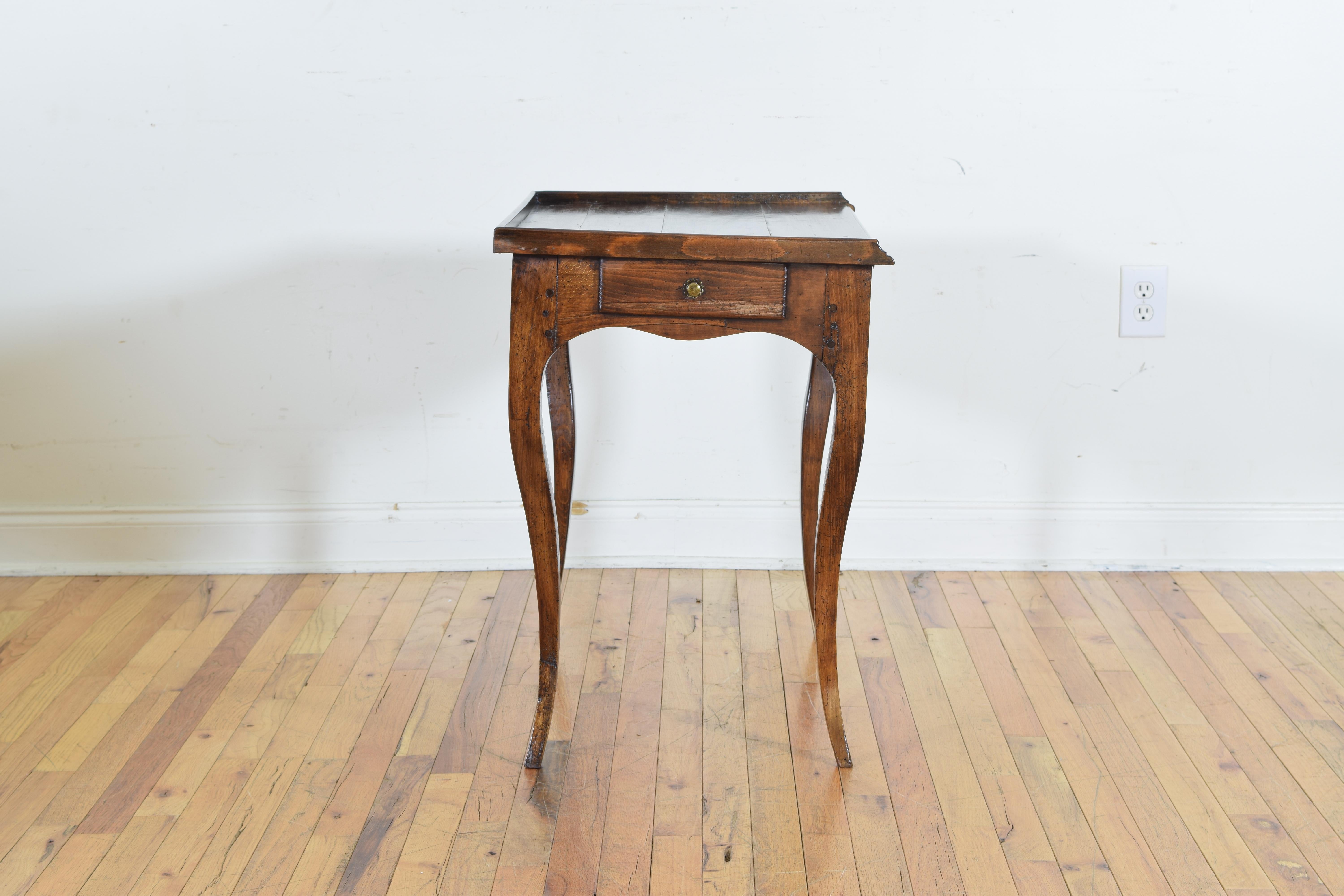 French Louis XV Period Oak Three-Drawer Writing Table, 18th Century In Good Condition In Atlanta, GA