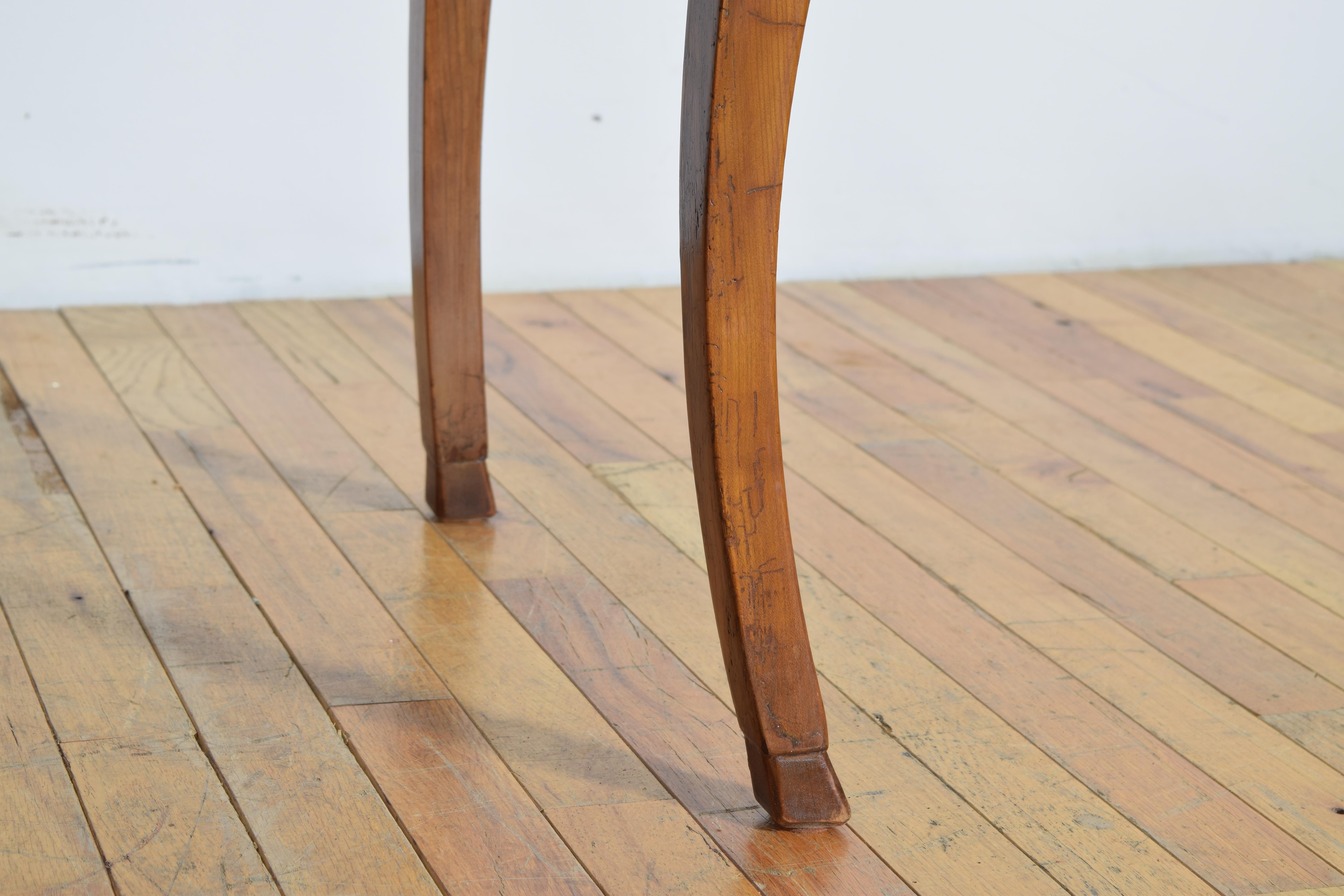 French Louis XV Period Shaped Walnut 3-Drawer Table, mid 18th century For Sale 3