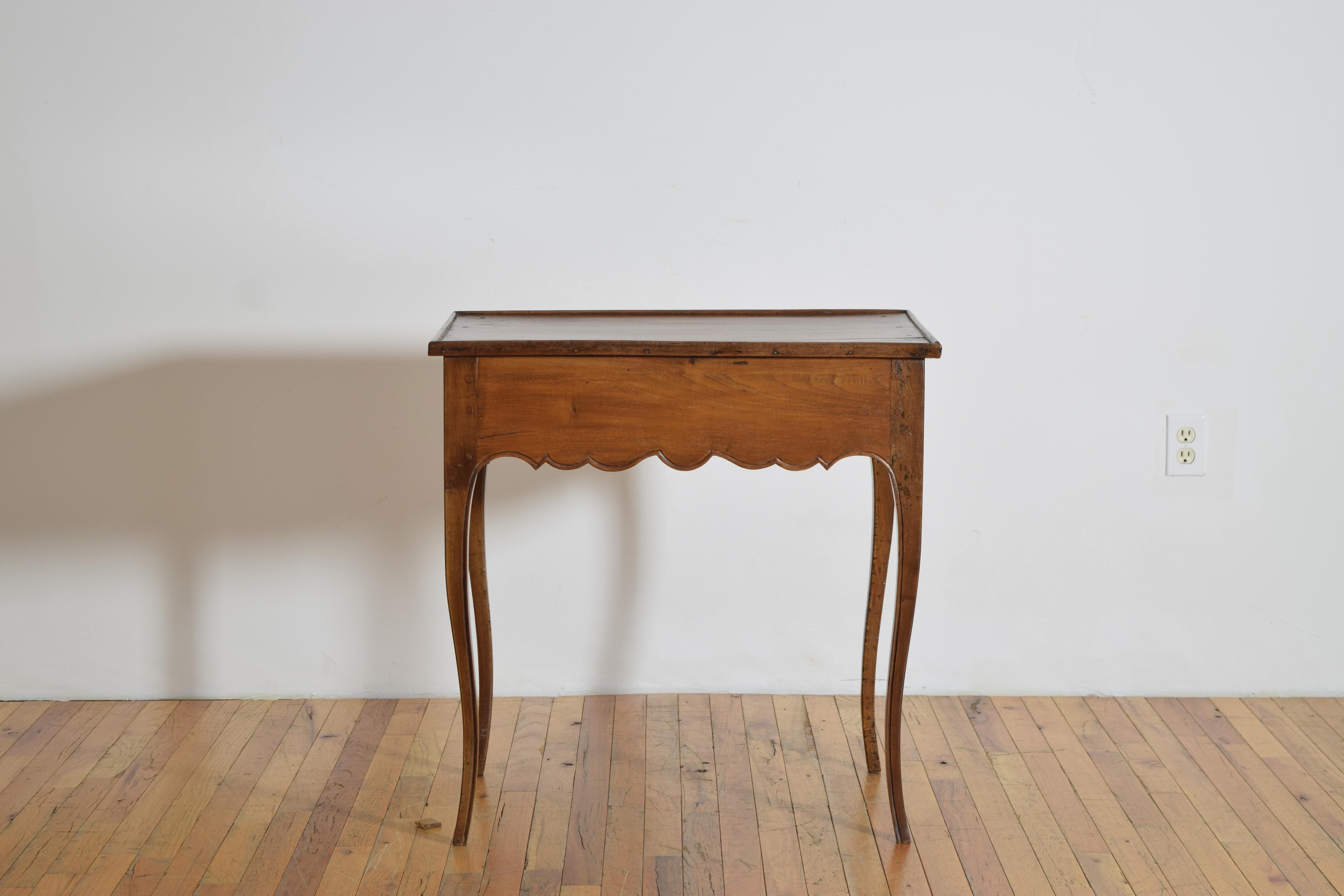 18th Century French Louis XV Period Walnut 1-Drawer Table, mid 18th century For Sale