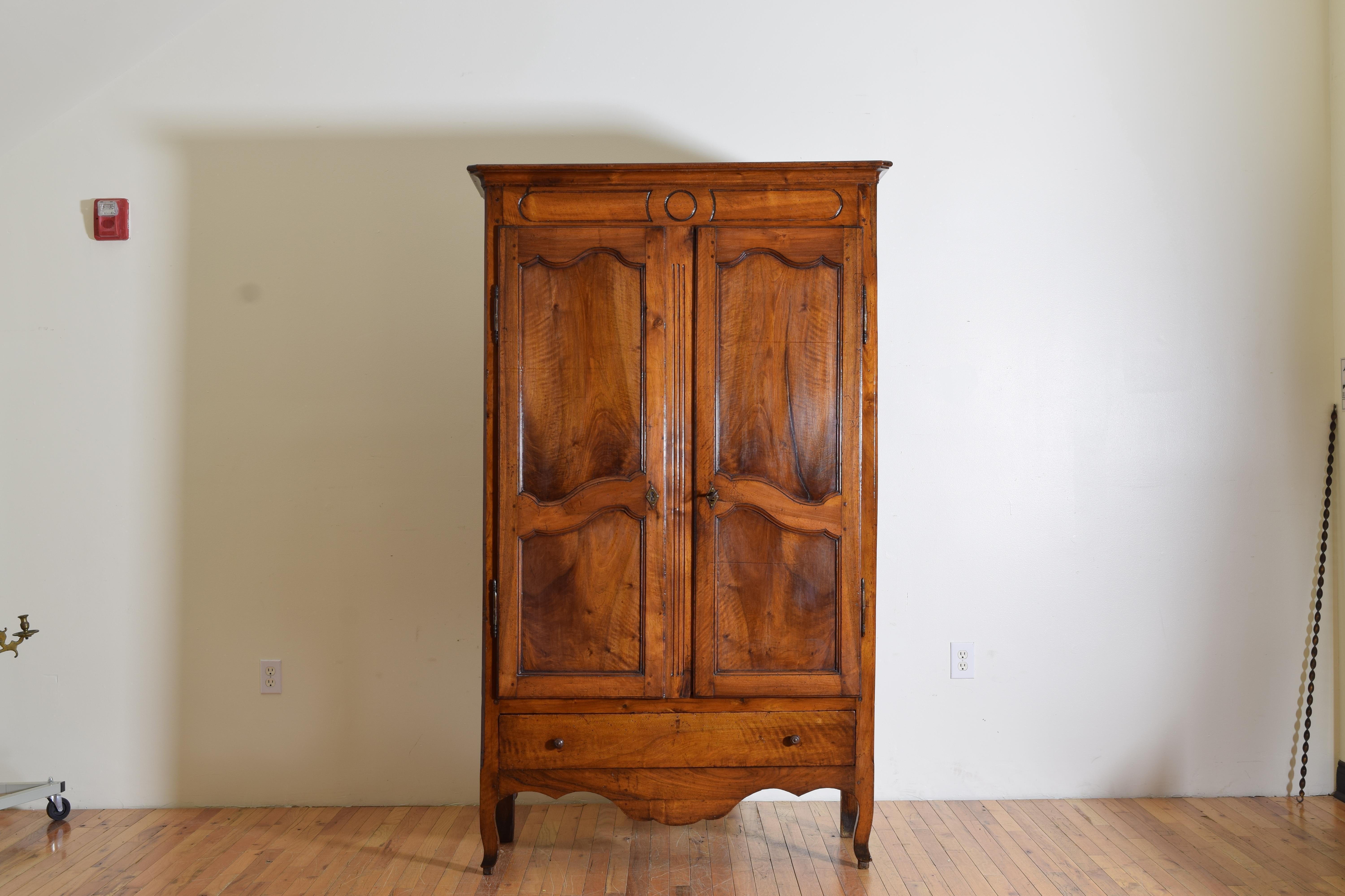 18th Century French Louis XV Period Walnut 2-Door Armoire of 3/4 size, mid 18th cen.