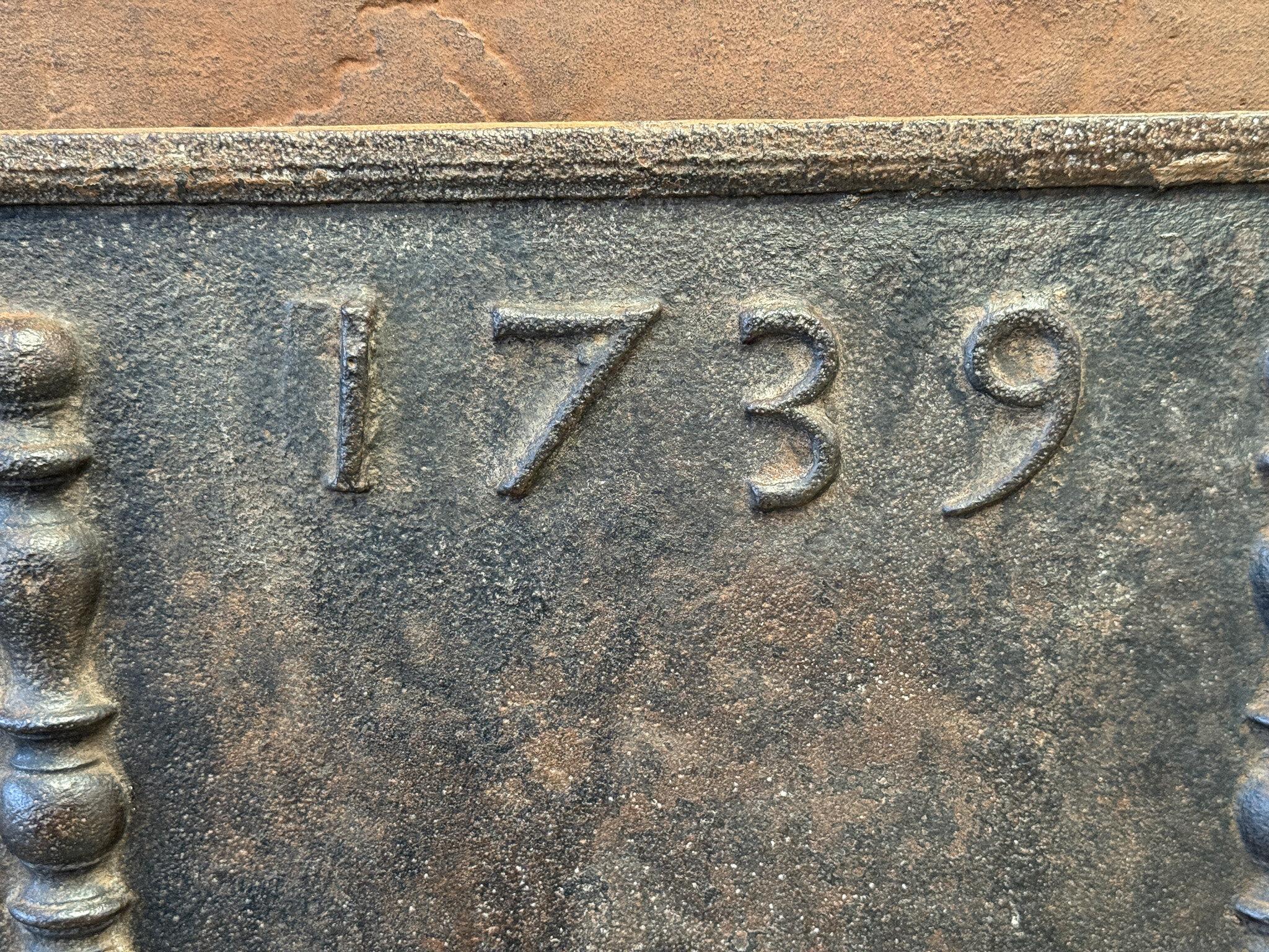 18th Century and Earlier French Louis XV Period 'Year' Fireback / Backsplash, Dated 1739 For Sale