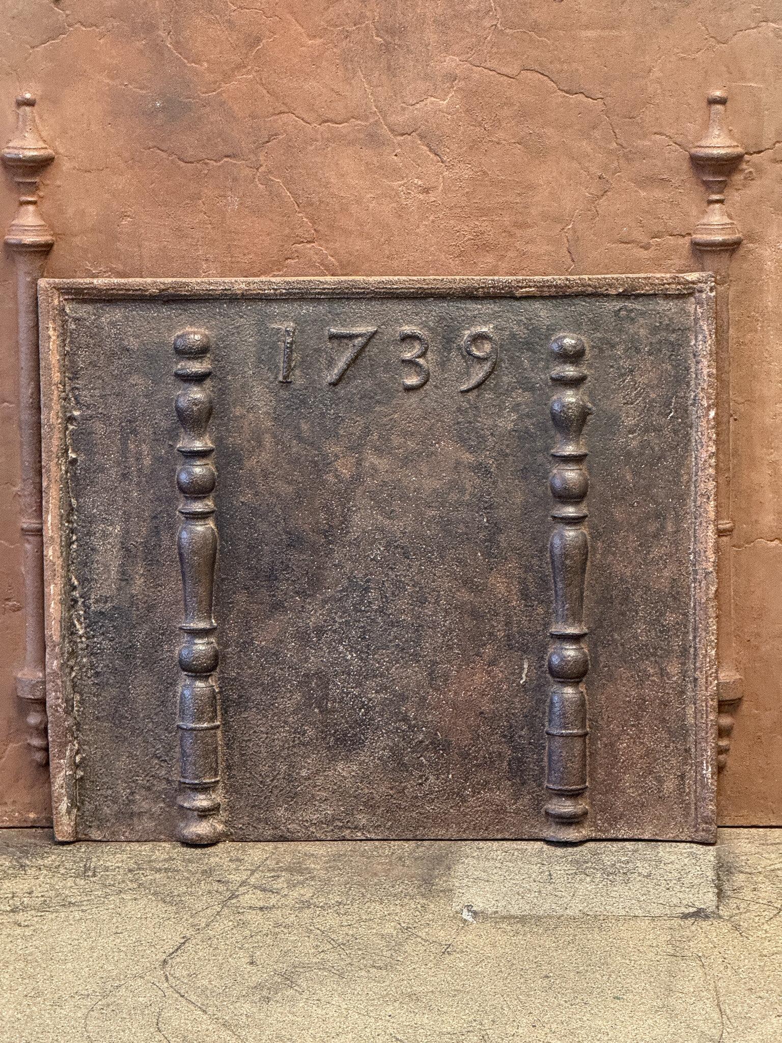 French Louis XV Period 'Year' Fireback / Backsplash, Dated 1739 For Sale 2