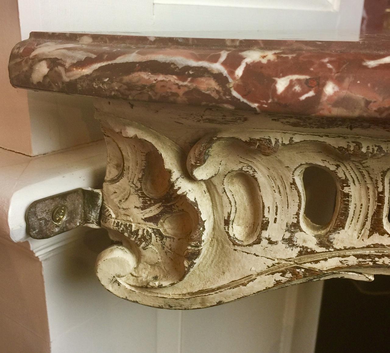 Mesa consola francesa estilo provenzal Luis XV, siglo XIX, con tapa de mármol en venta 3