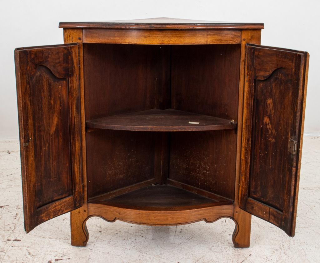 20th Century French Louis XV Provincial Style Corner Cupboard For Sale
