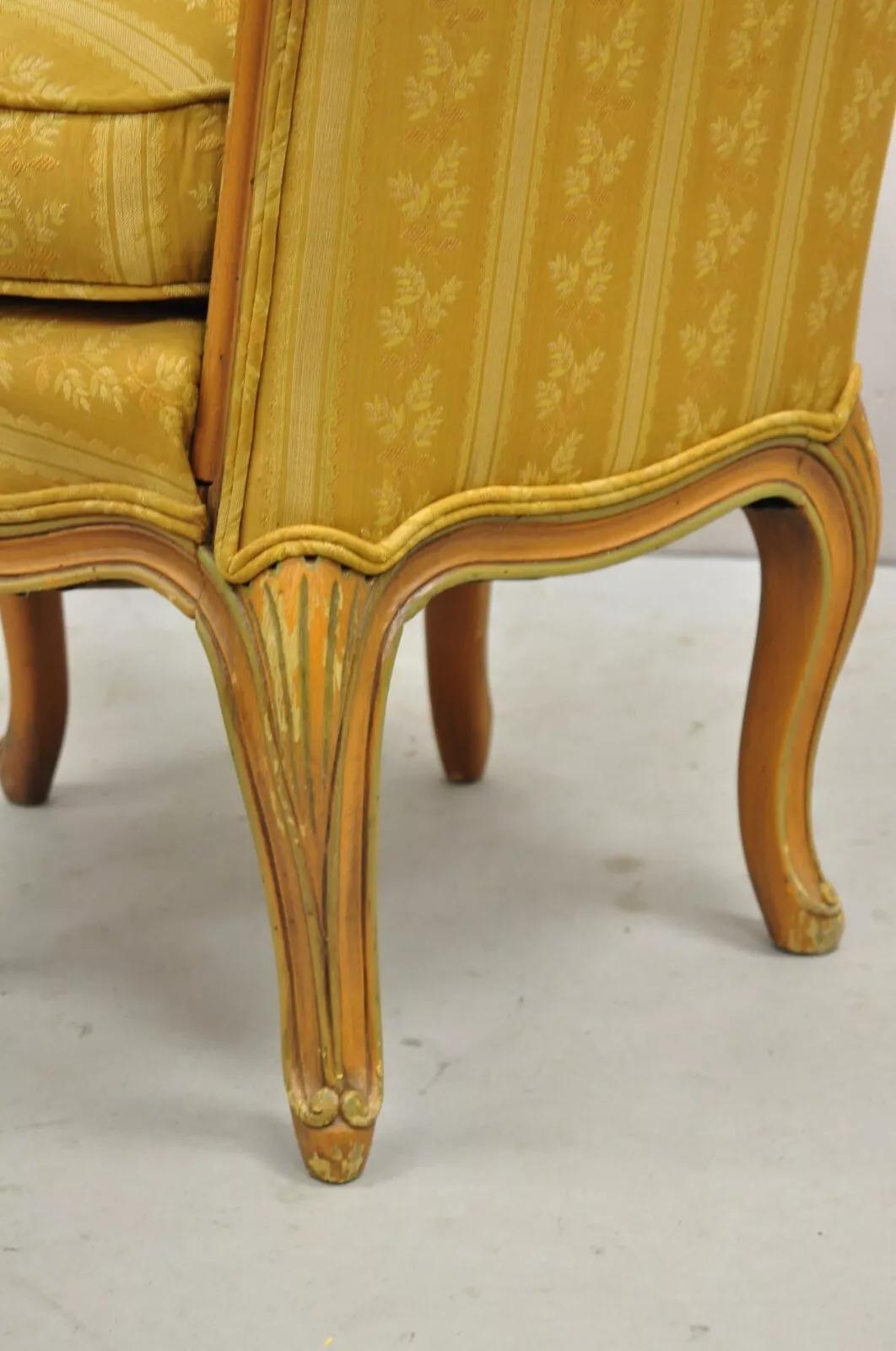 Silla Babucha Francesa de Cinco Patas Estilo Provincial Luis XV Pintada de Melocotón en venta 4