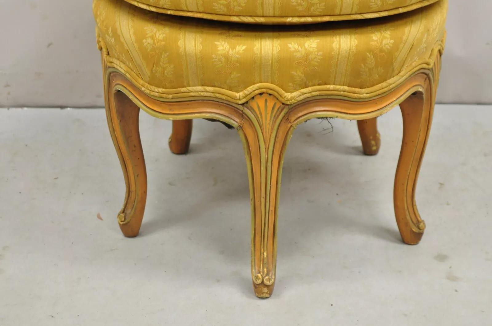 Silla Babucha Francesa de Cinco Patas Estilo Provincial Luis XV Pintada de Melocotón Desconocido en venta