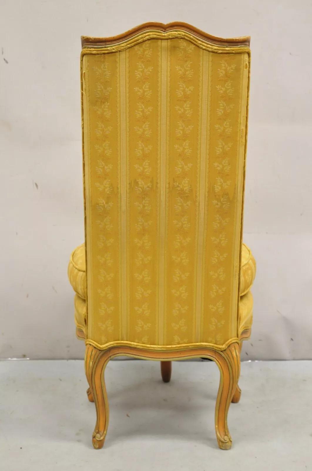 Silla Babucha Francesa de Cinco Patas Estilo Provincial Luis XV Pintada de Melocotón en venta 2