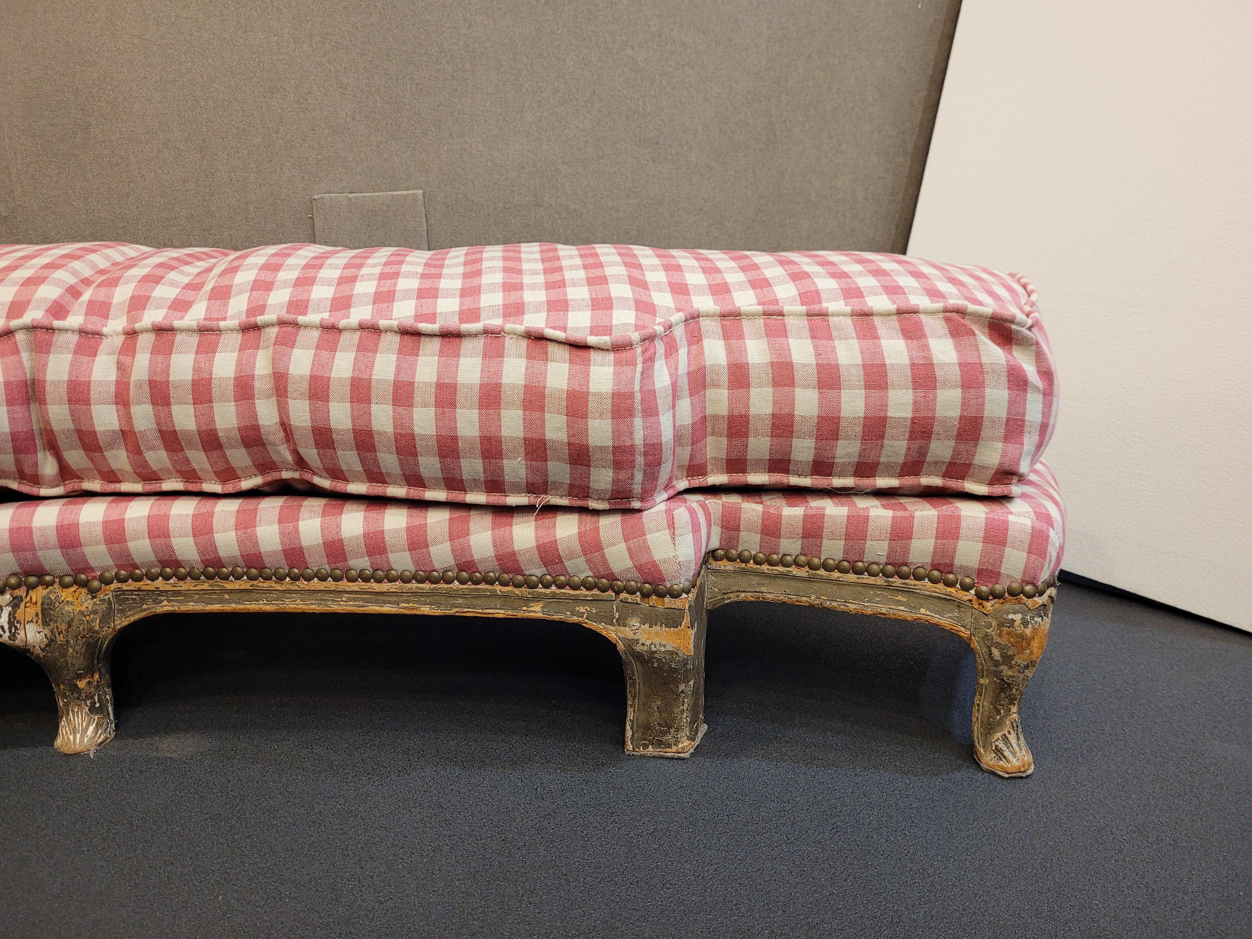 French Louis XV Red Checkered Fabric and Carved Wood Bench, Stool 6