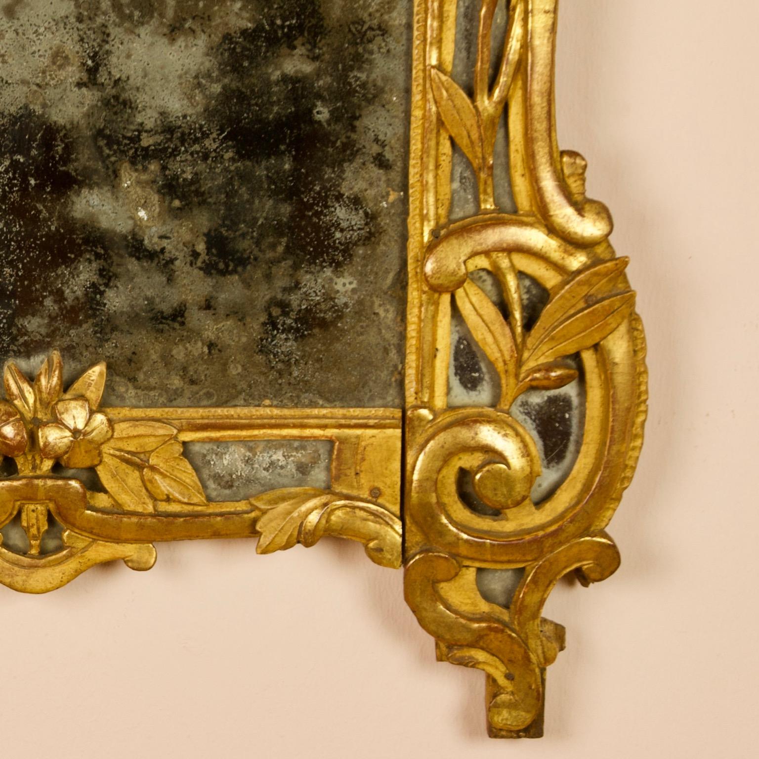 French Louis XV Rococo 18th Century Carved Gilt Wood Flower Basket Wall Mirror 1