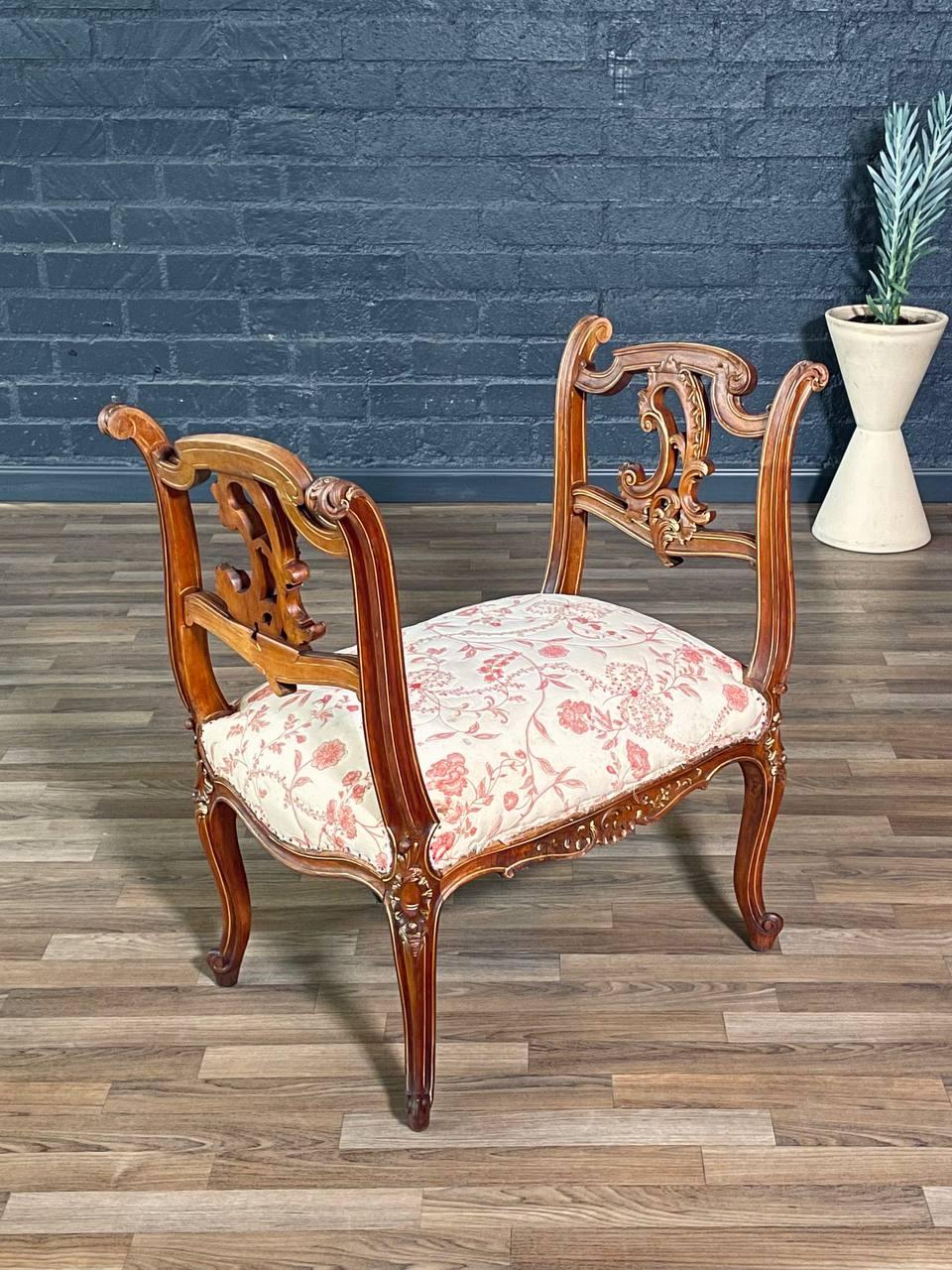 Francese Panca da camera da boudoir in stile Rococo Luigi XV francese in vendita