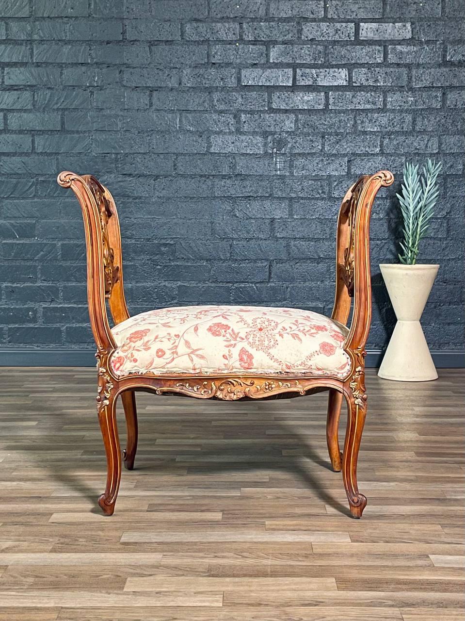 Panca da camera da boudoir in stile Rococo Luigi XV francese In condizioni buone in vendita a Los Angeles, CA