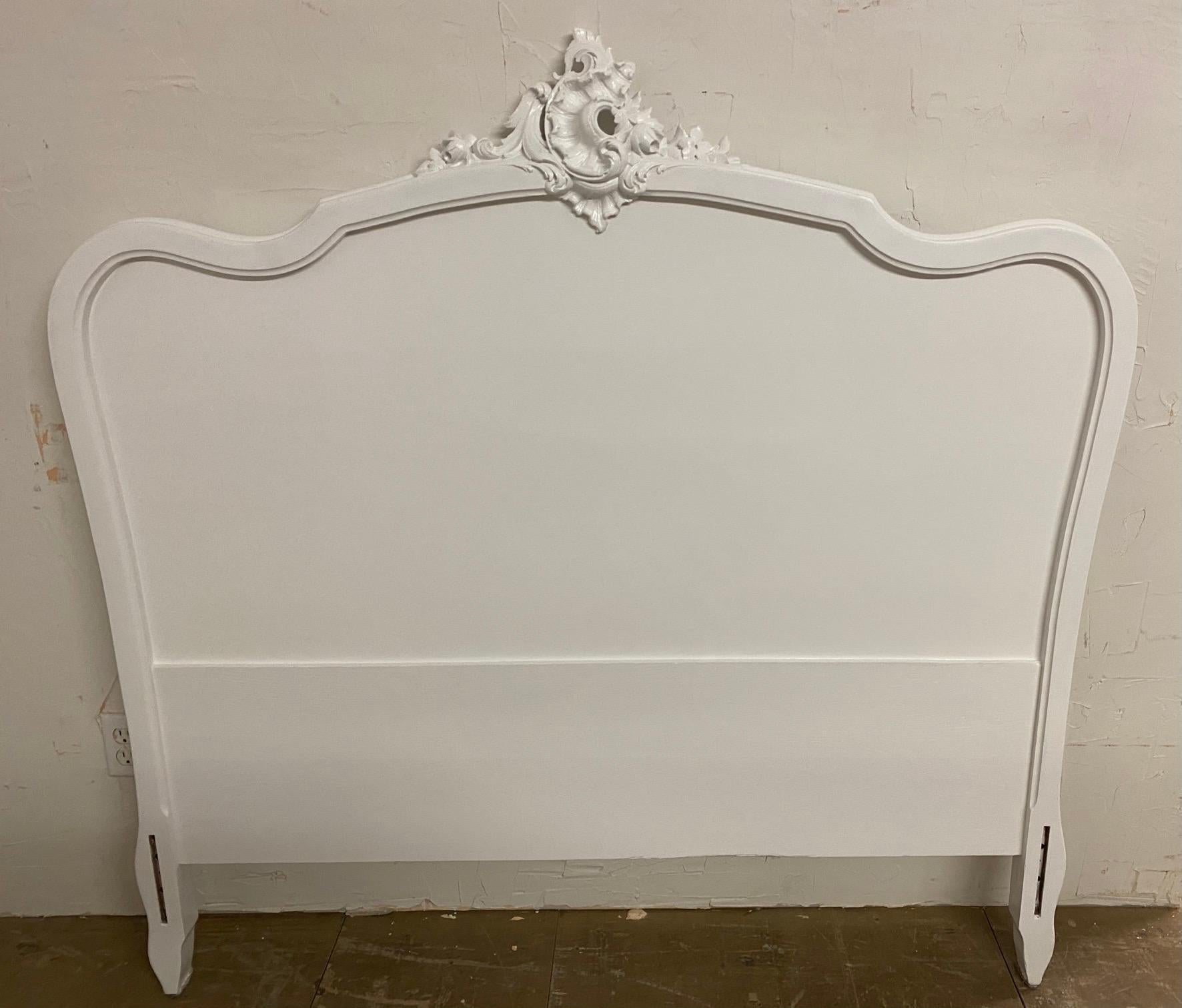 Wood French Louis XV Rococo Style Painted Bed For Sale
