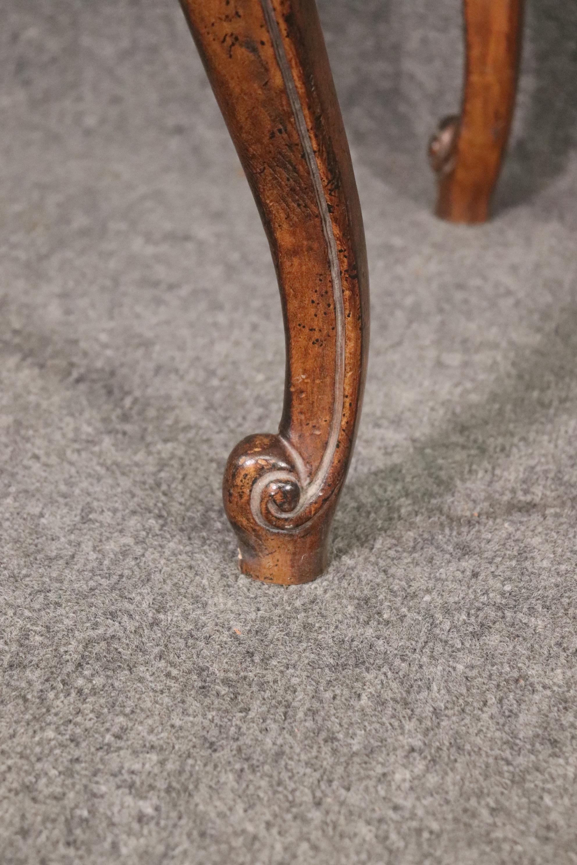 French Louis XV Rococo Style Walnut Writing Desk Table Circa 1960s For Sale 5