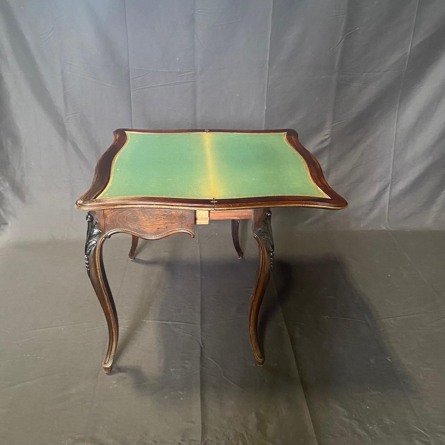 Luis XV francés  Mesa de juego chapada en palisandro con tablero de fieltro en venta 5