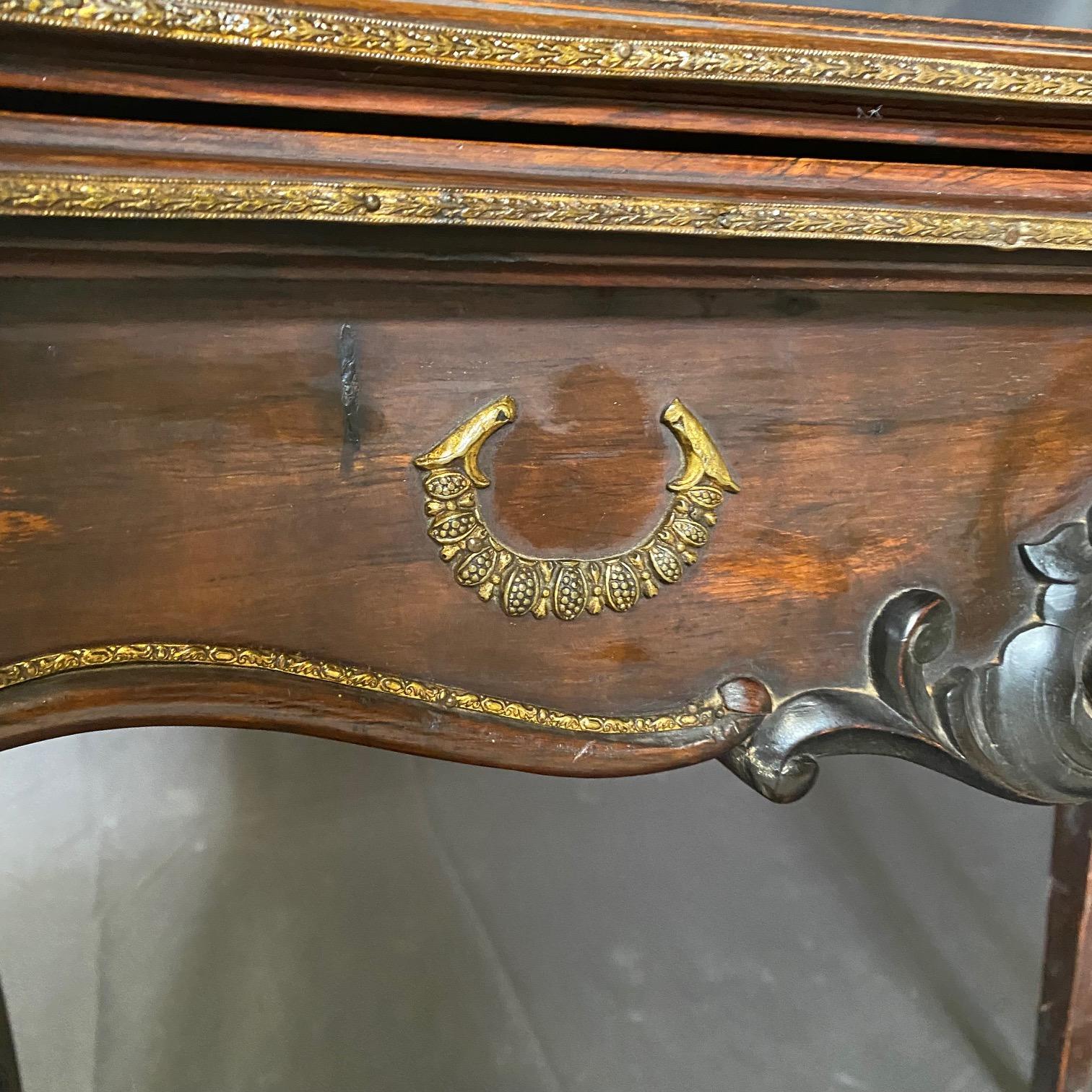 Luis XV francés  Mesa de juego chapada en palisandro con tablero de fieltro Francés en venta