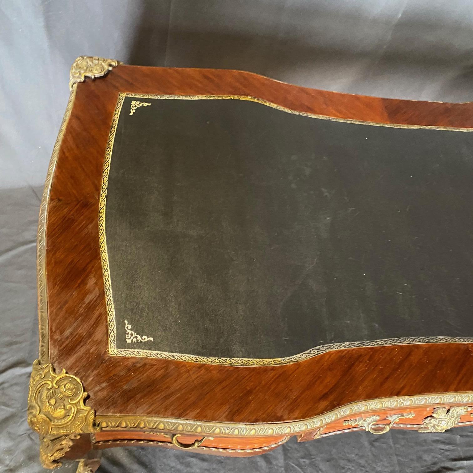 French Louis XV Satinwood and Mahogany Bureau Plat Leather Top Writing Desk For Sale 3