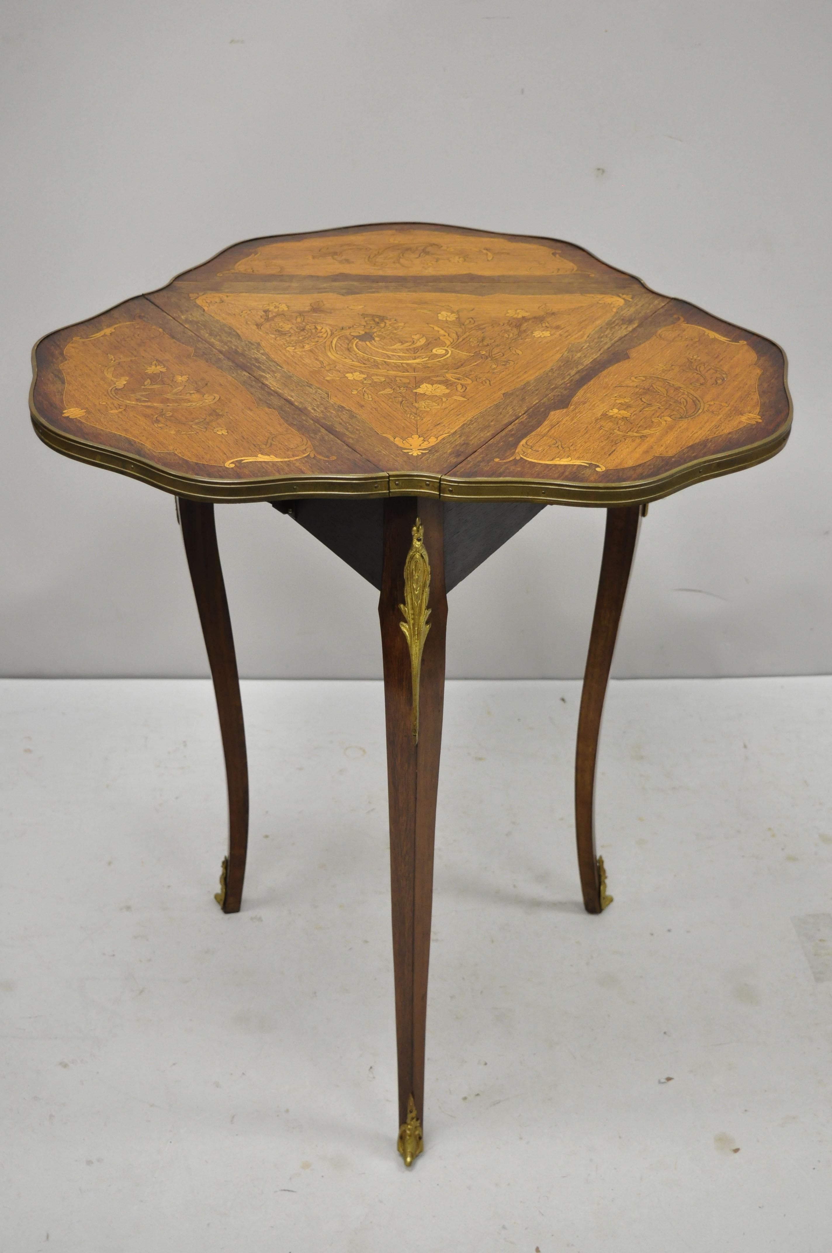 French Louis XV Satinwood Inlay Triple Drop Leaf Side Table with Bronze Ormolu In Good Condition For Sale In Philadelphia, PA
