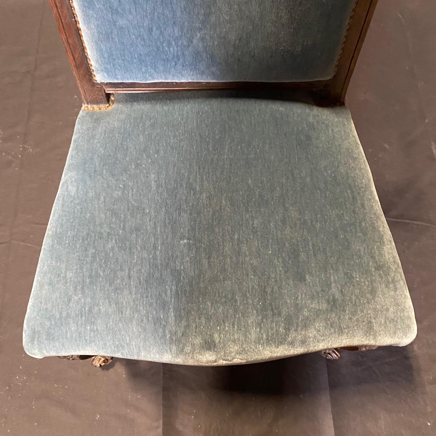 French Louis XV Set of 4 Chairs with Original Blue Mohair Upholstery For Sale 10