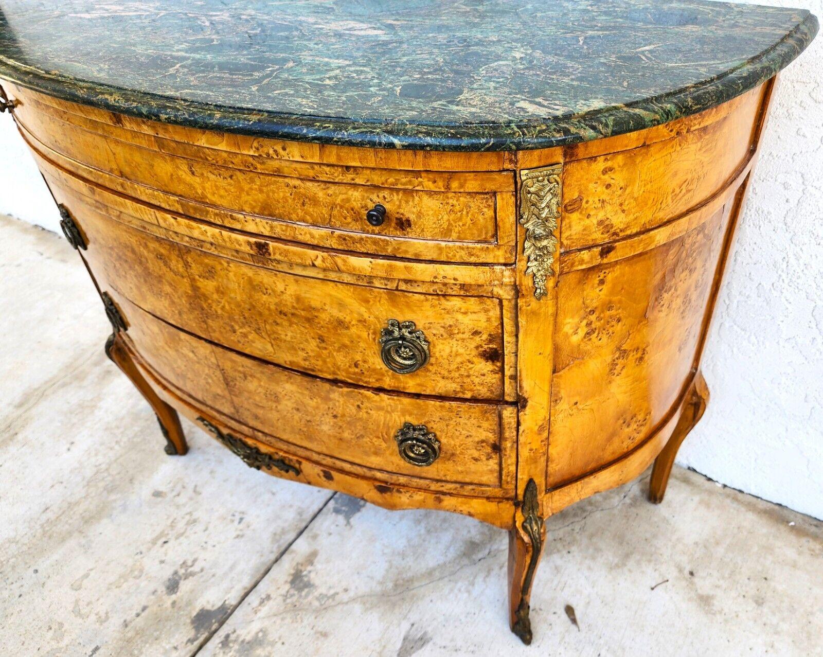 French Louis XV Sideboard Buffet Bar  In Good Condition For Sale In Lake Worth, FL