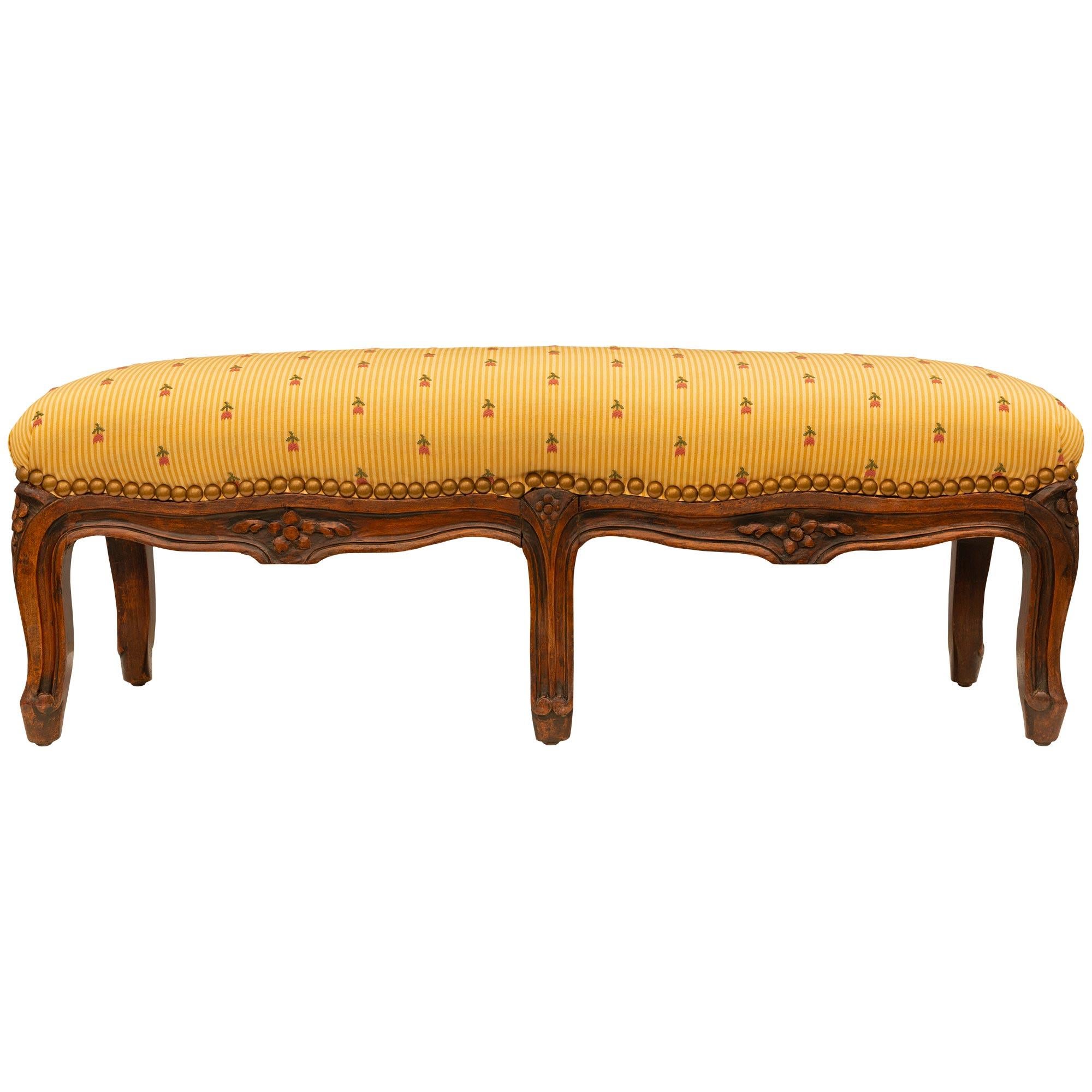 French Louis XV St. Mid 19th Century Low Bench For Sale 3