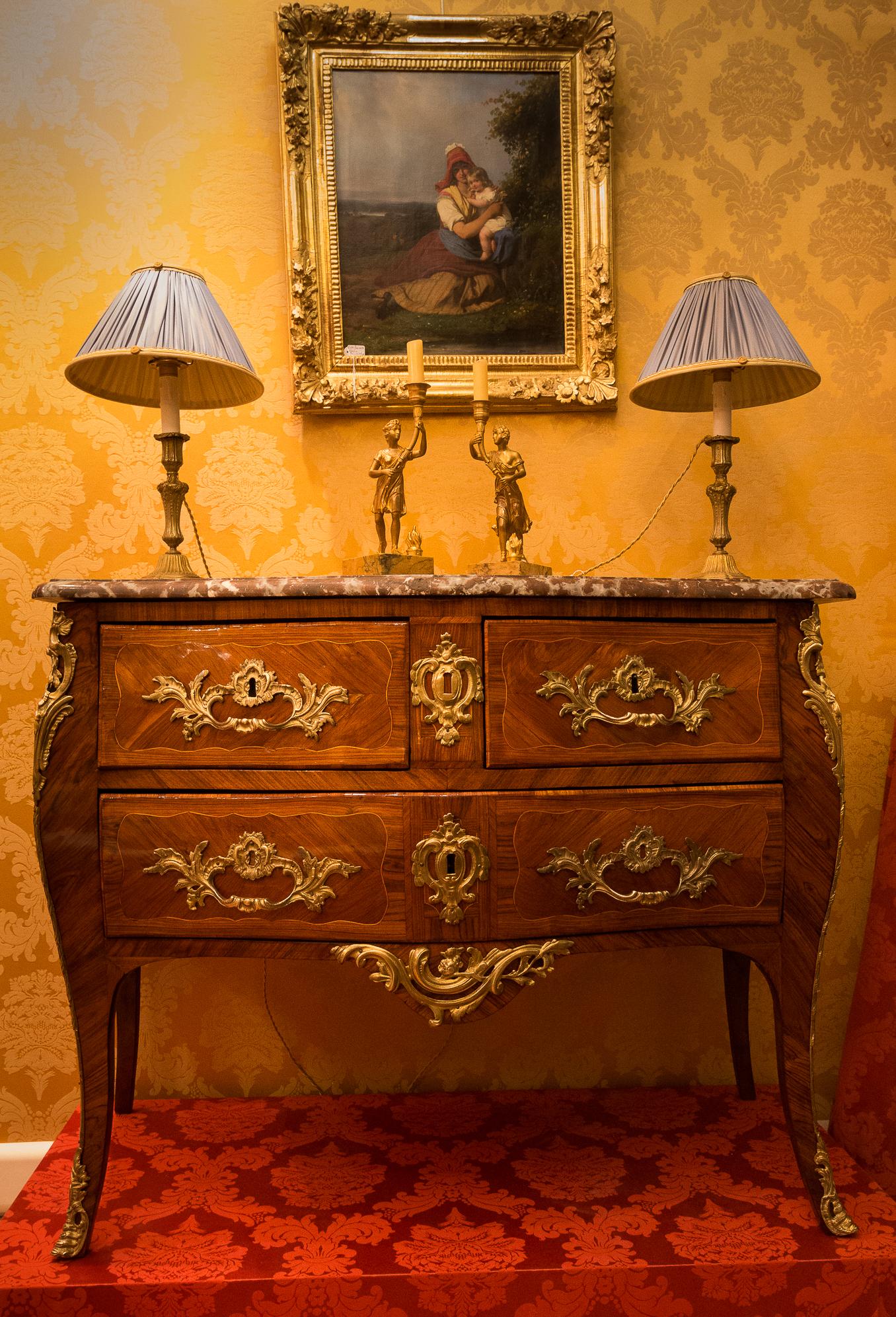 French Louis XV stamp by Sebastien Vié, serpentine marble top commode, circa 1750-1760.

Elegant and lovely French 