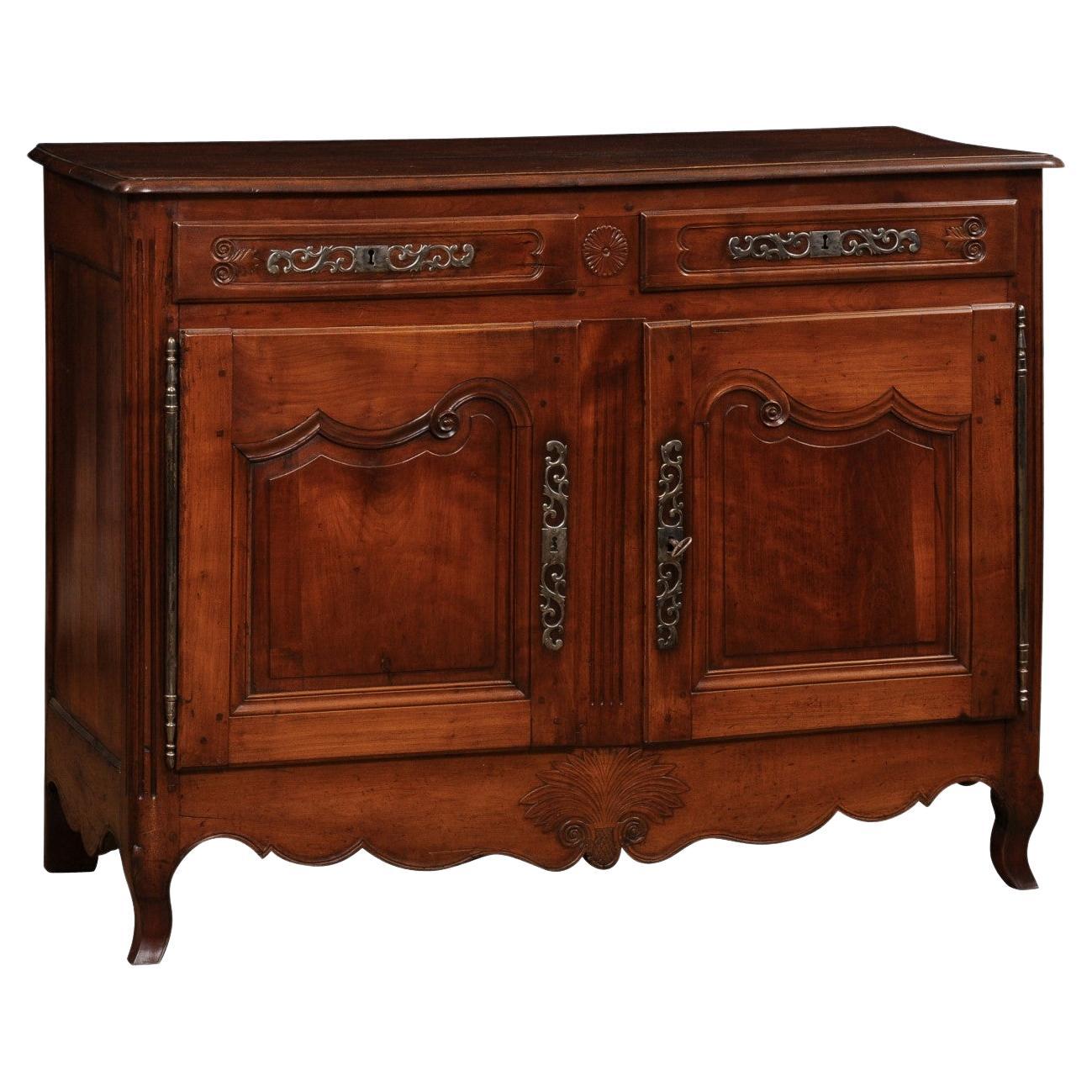 French Louis XV Style 1850s Walnut Buffet with Carved Décor, Drawers and Doors For Sale