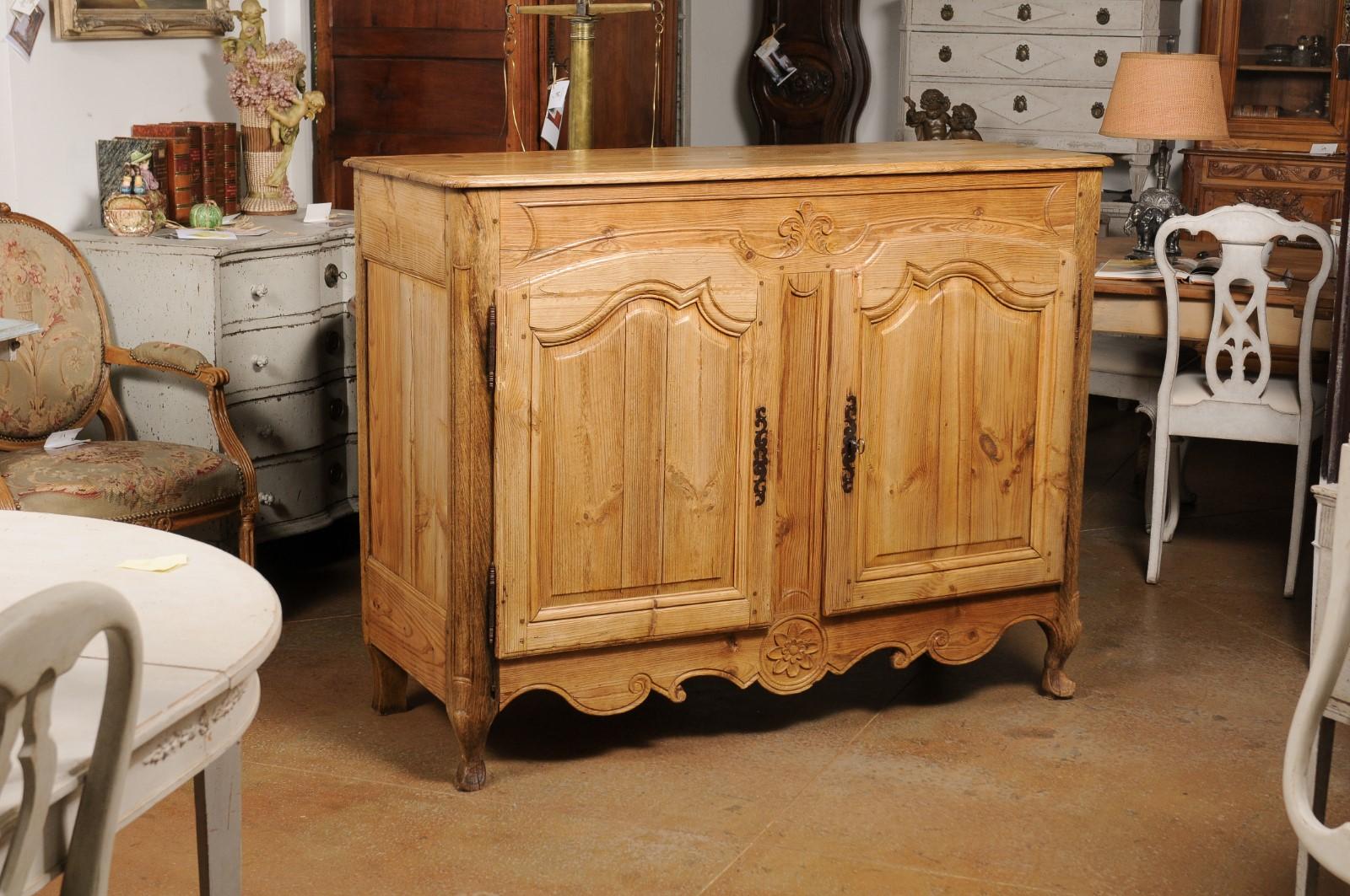 French Louis XV Style 1880s Wooden Buffet with Carved Apron and Molded Doors In Good Condition For Sale In Atlanta, GA