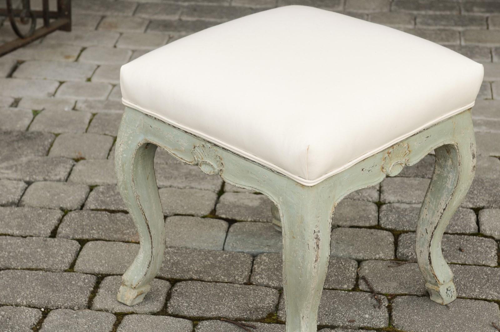 French Louis XV Style 1890s Painted Stool with Cabriole Legs and Hoof Feet For Sale 5