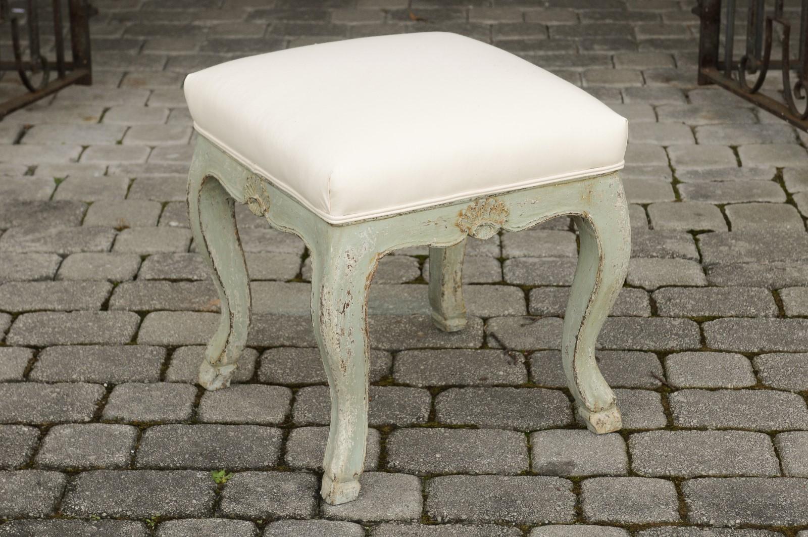 French Louis XV Style 1890s Painted Stool with Cabriole Legs and Hoof Feet For Sale 7