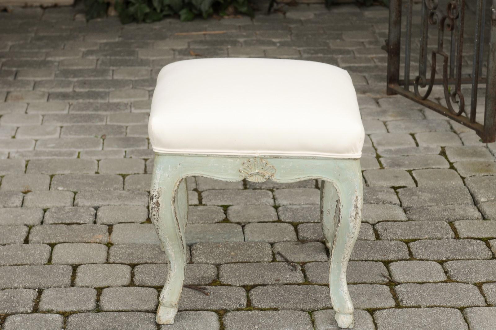 French Louis XV Style 1890s Painted Stool with Cabriole Legs and Hoof Feet For Sale 1