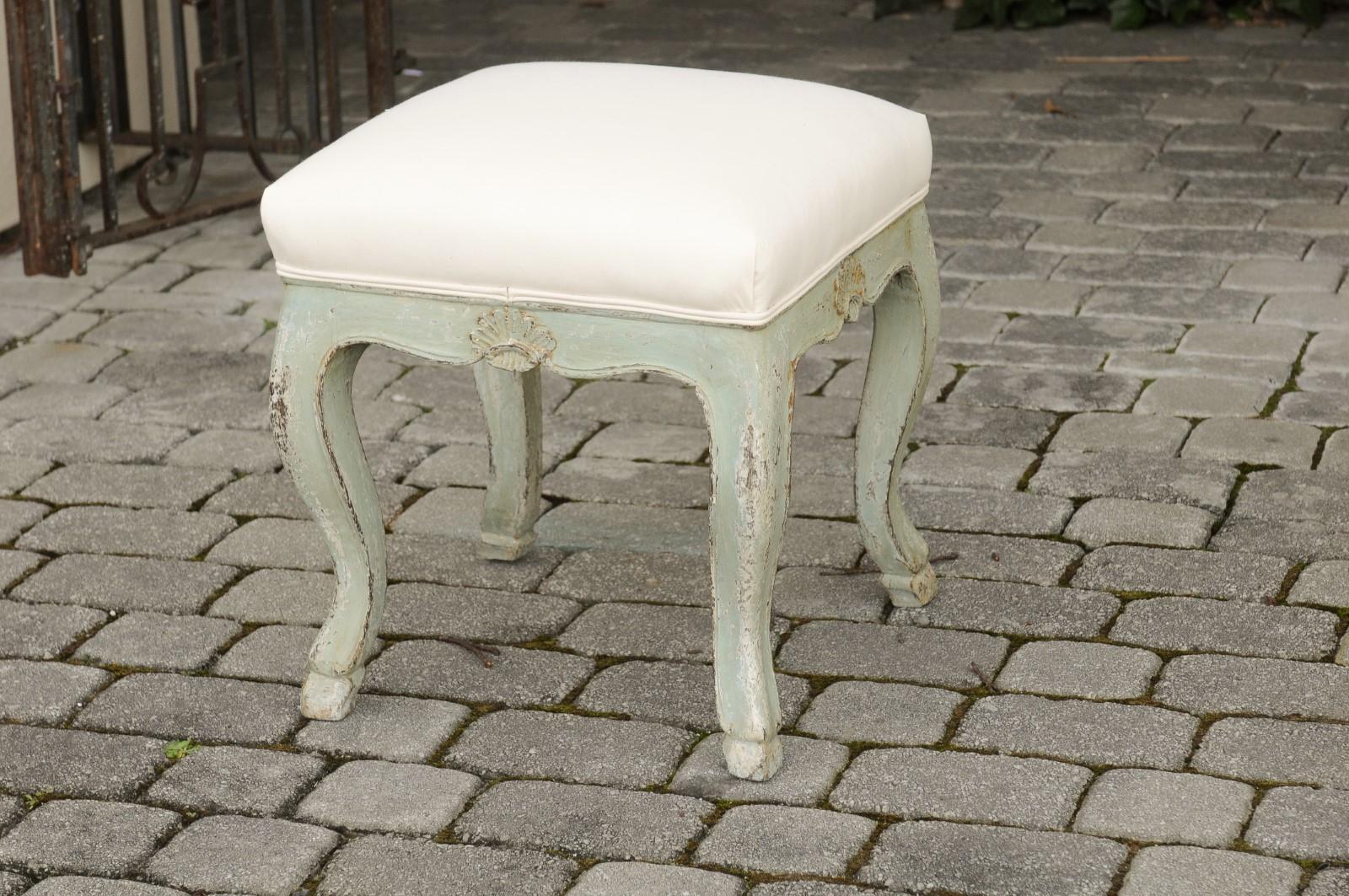 French Louis XV Style 1890s Painted Stool with Cabriole Legs and Hoof Feet For Sale 2