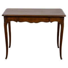 French Louis XV Style 1900s Oak Side Table with Drawer and Scalloped Apron