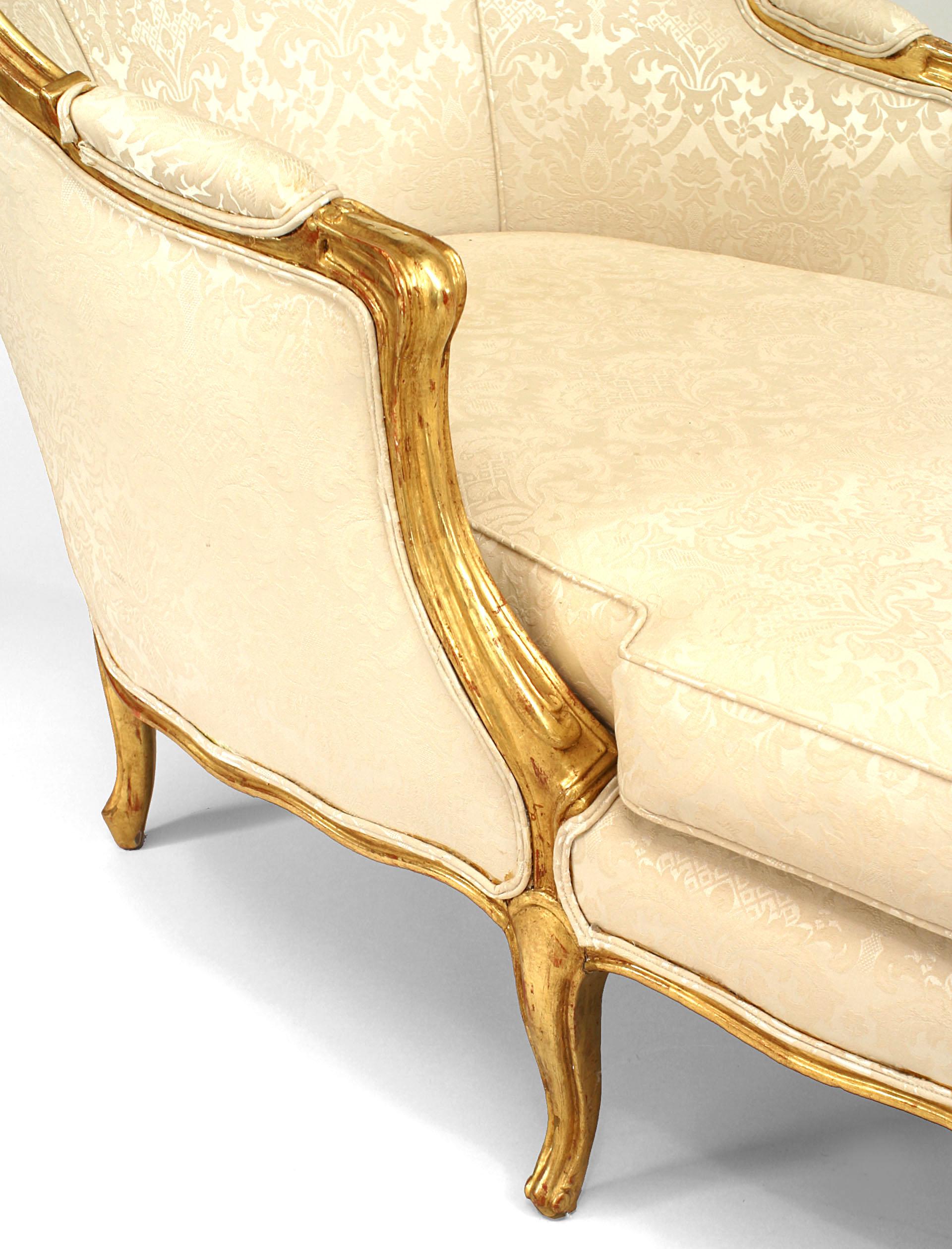 Chaise longue française de style Louis XV du 19e-20e siècle, dorée Bon état - En vente à New York, NY