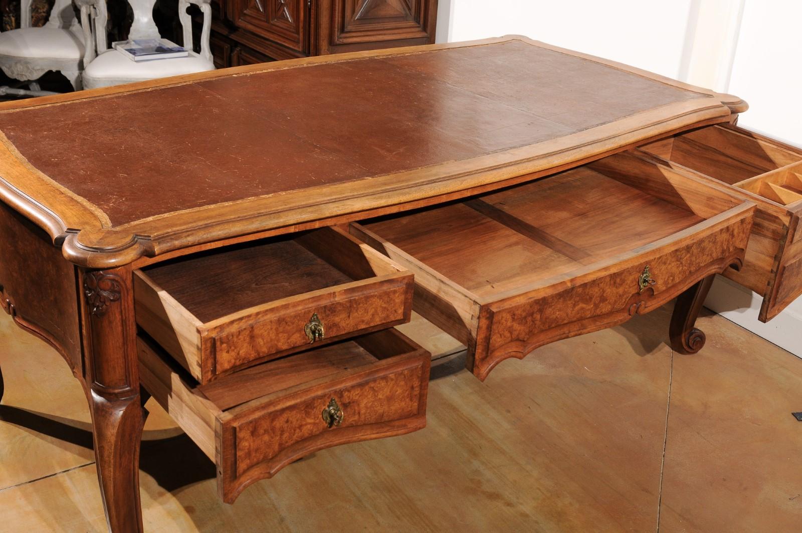 French Louis XV Style 19th Century Burr Walnut and Leather Top Four-Drawer Desk For Sale 5