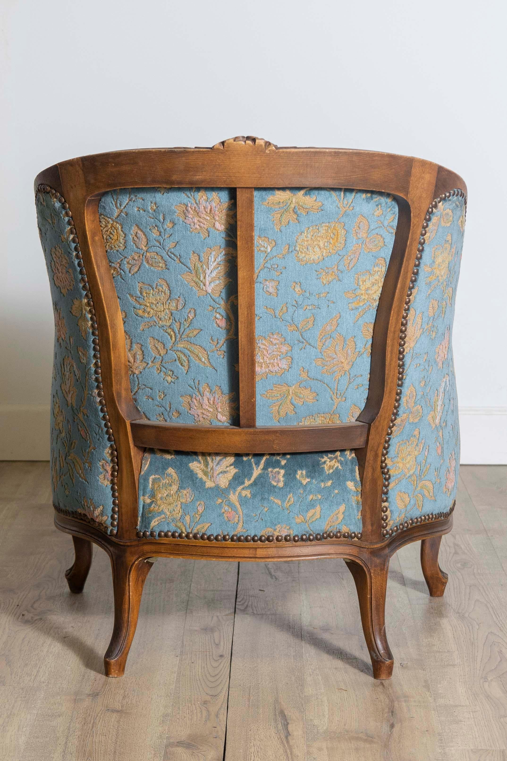 French Louis XV Style 19th Century Carved Walnut Bergères Chair For Sale 1