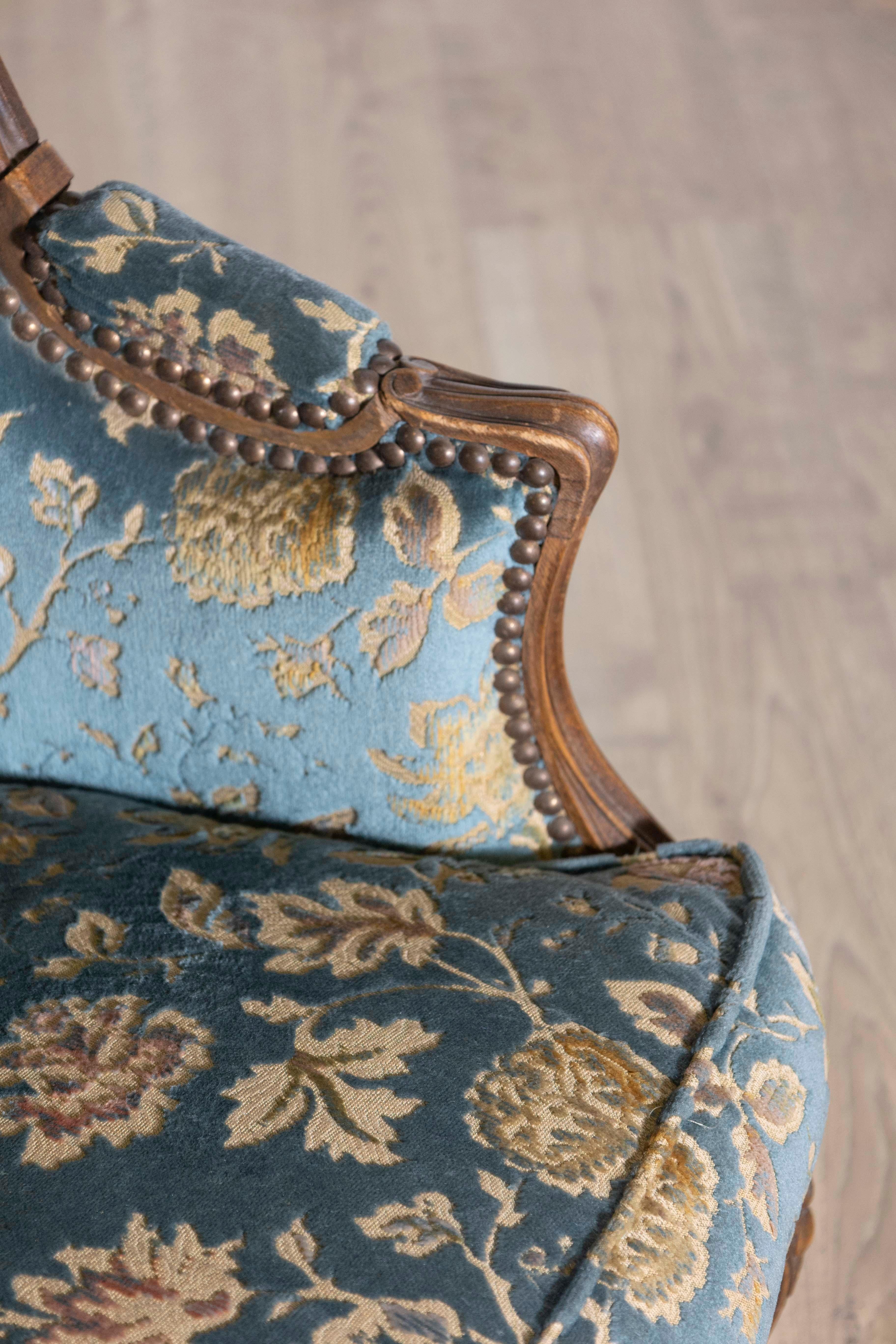 French Louis XV Style 19th Century Carved Walnut Bergères Chair For Sale 2