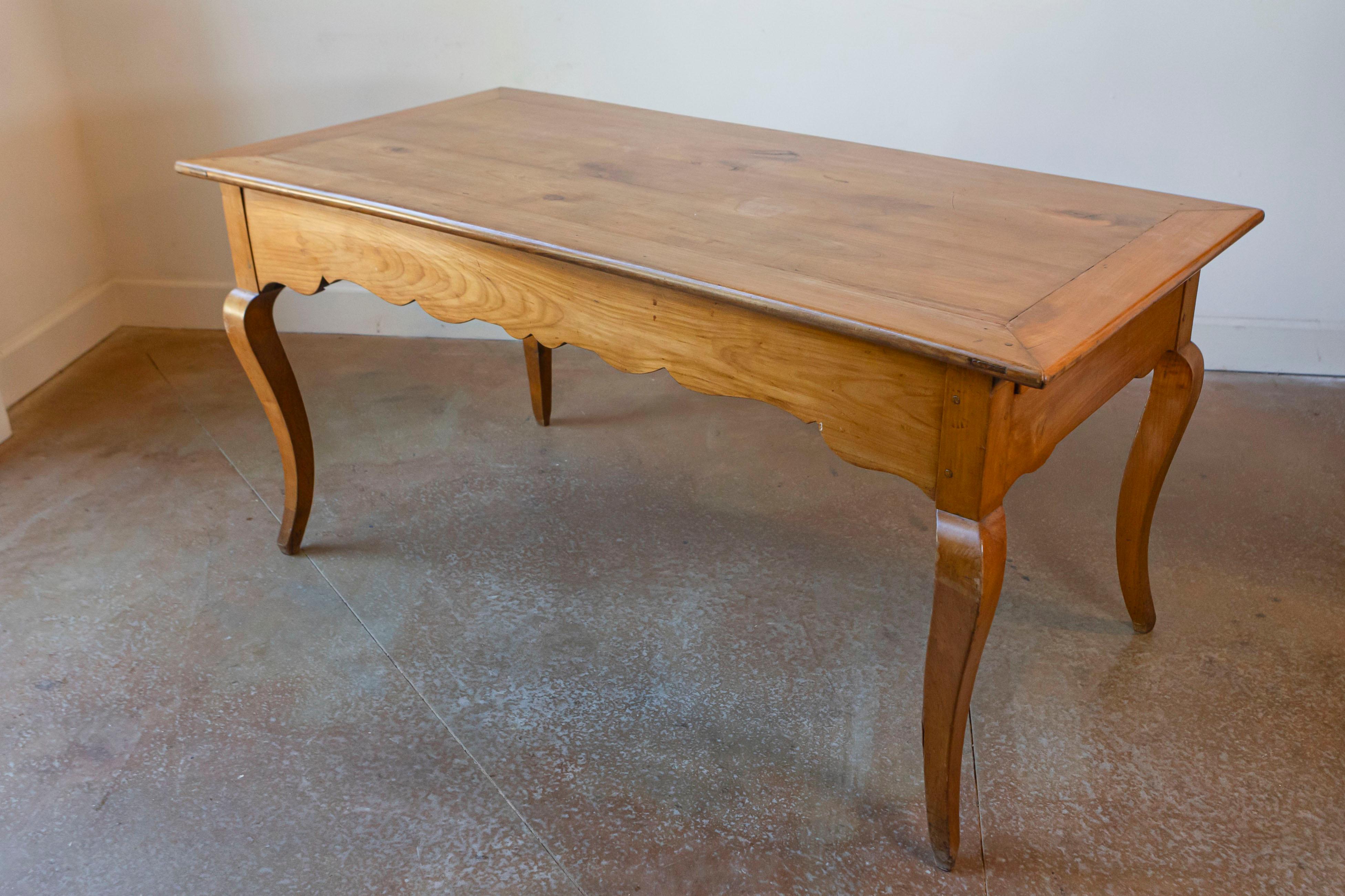 French Louis XV Style 19th Century Cherry Office Table with Lateral Drawers In Good Condition In Atlanta, GA