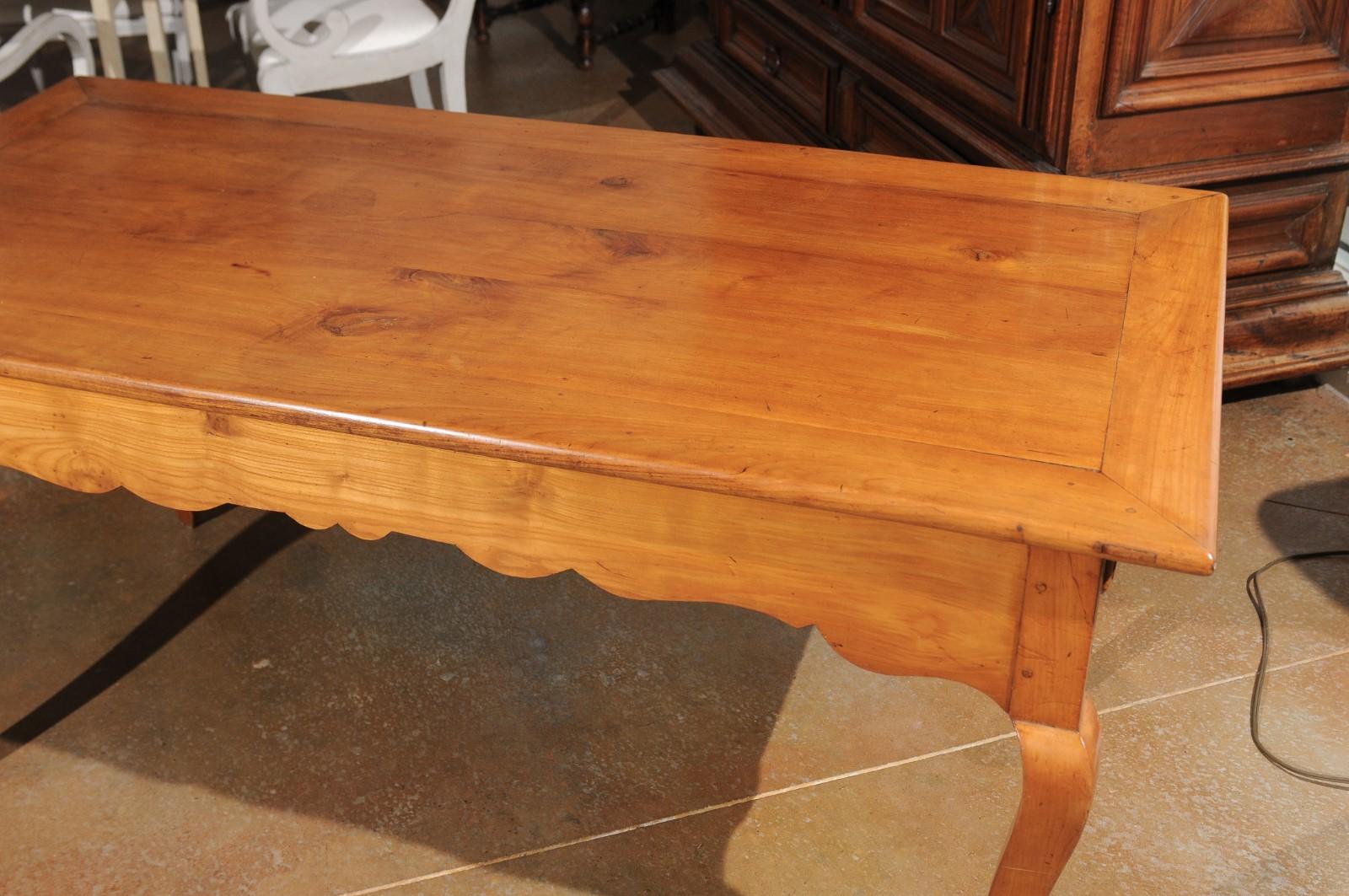 French Louis XV Style 19th Century Cherry Office Table with Lateral Drawers For Sale 5