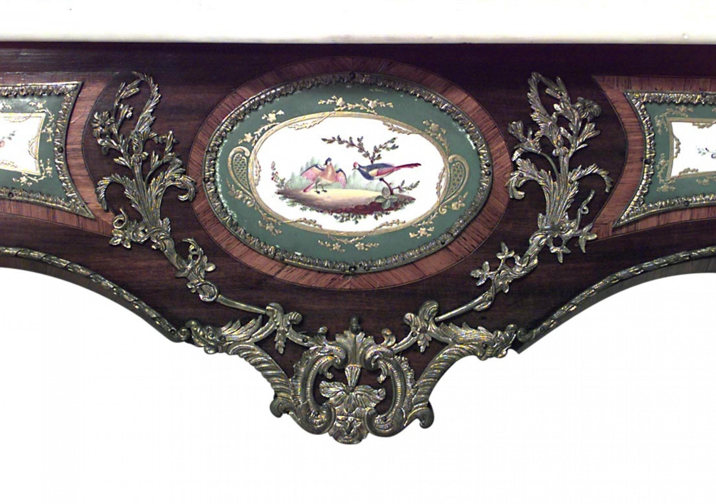 Konsole aus Veilchenholz im Louis-XV-Stil des 19. Jahrhunderts im Zustand „Gut“ im Angebot in New York, NY