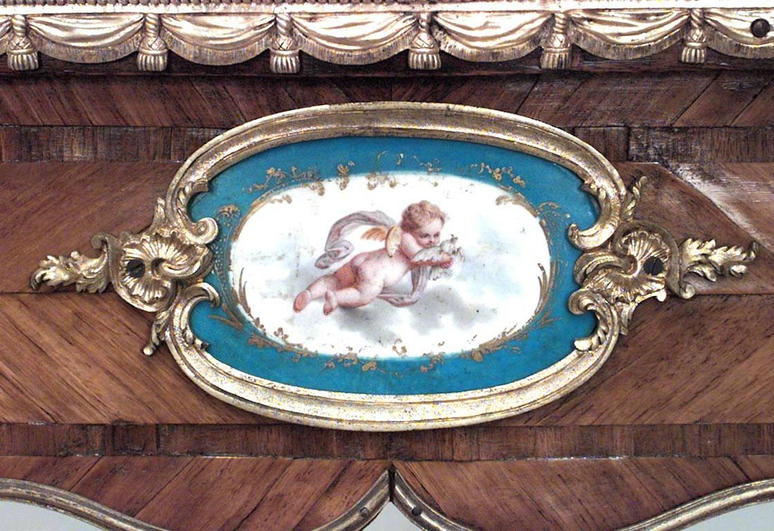 Scrivania francese in stile Luigi XV in legno di Re con placche di S√®vres in vendita 2