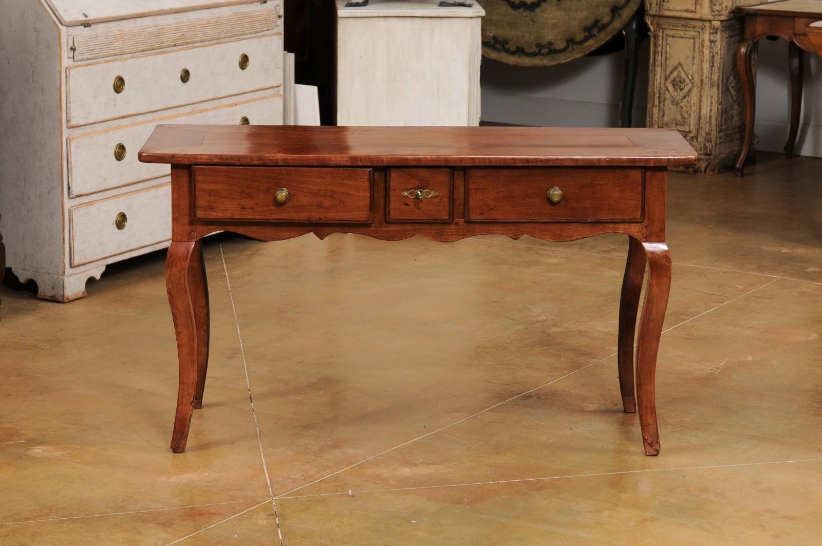 French Louis XV Style 19th Century Walnut Console Table with Three Drawers For Sale 2
