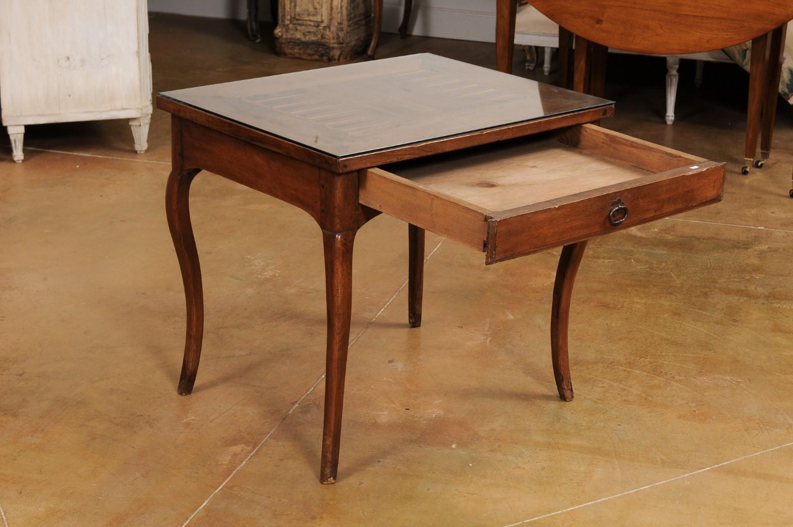 French Louis XV Style 19th Century Walnut Tric Trac Table with Mahogany Inlay For Sale 1