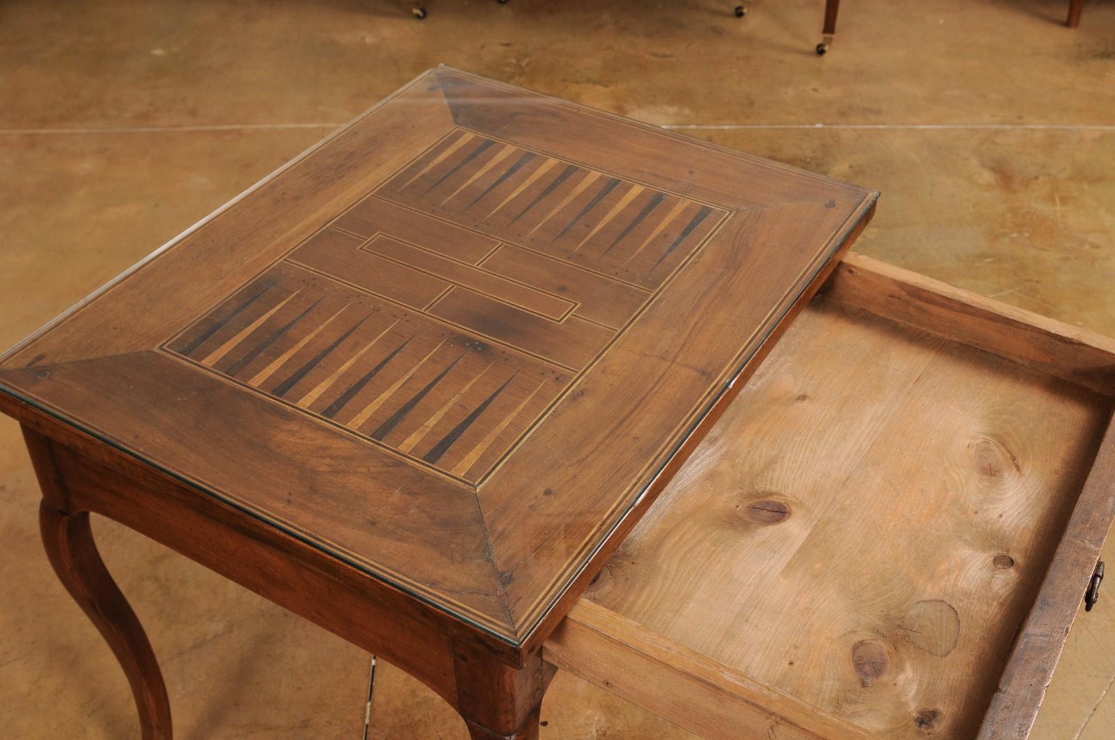 French Louis XV Style 19th Century Walnut Tric Trac Table with Mahogany Inlay For Sale 3