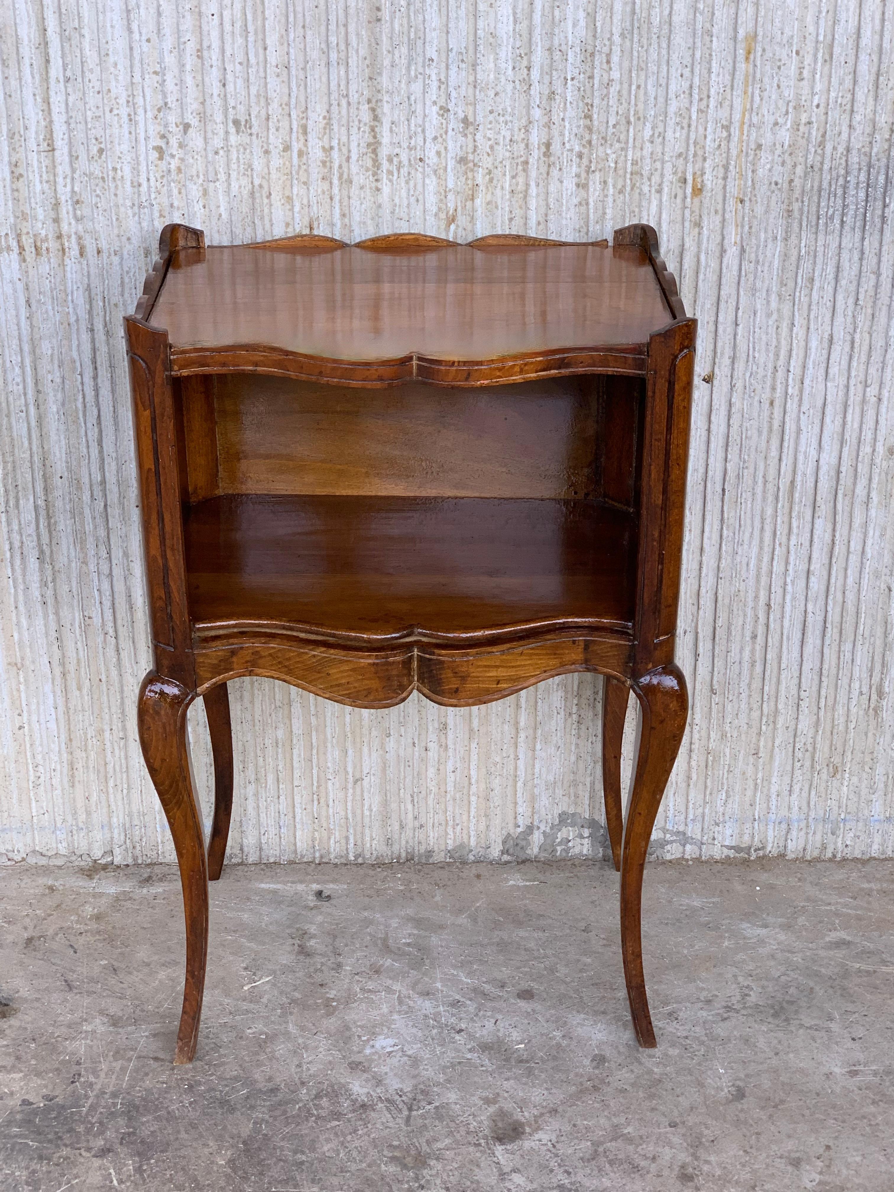 French Louis XV Style 19th Century Wooden Bedside Table with Open Shelf In Good Condition In Miami, FL