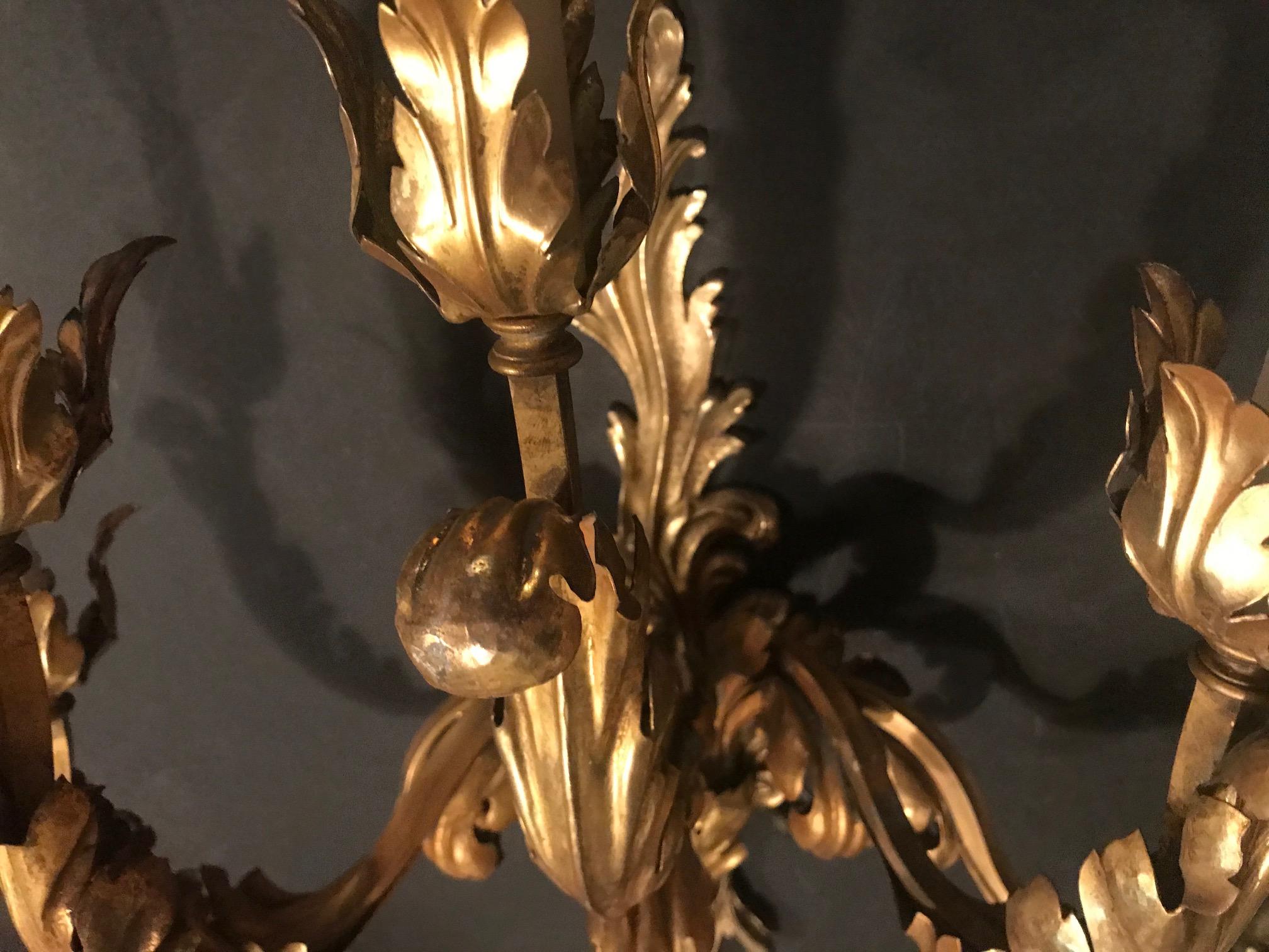 French Louis XV Style 5-Arm Gilt Bronze Sconce, Early 20th Century 4