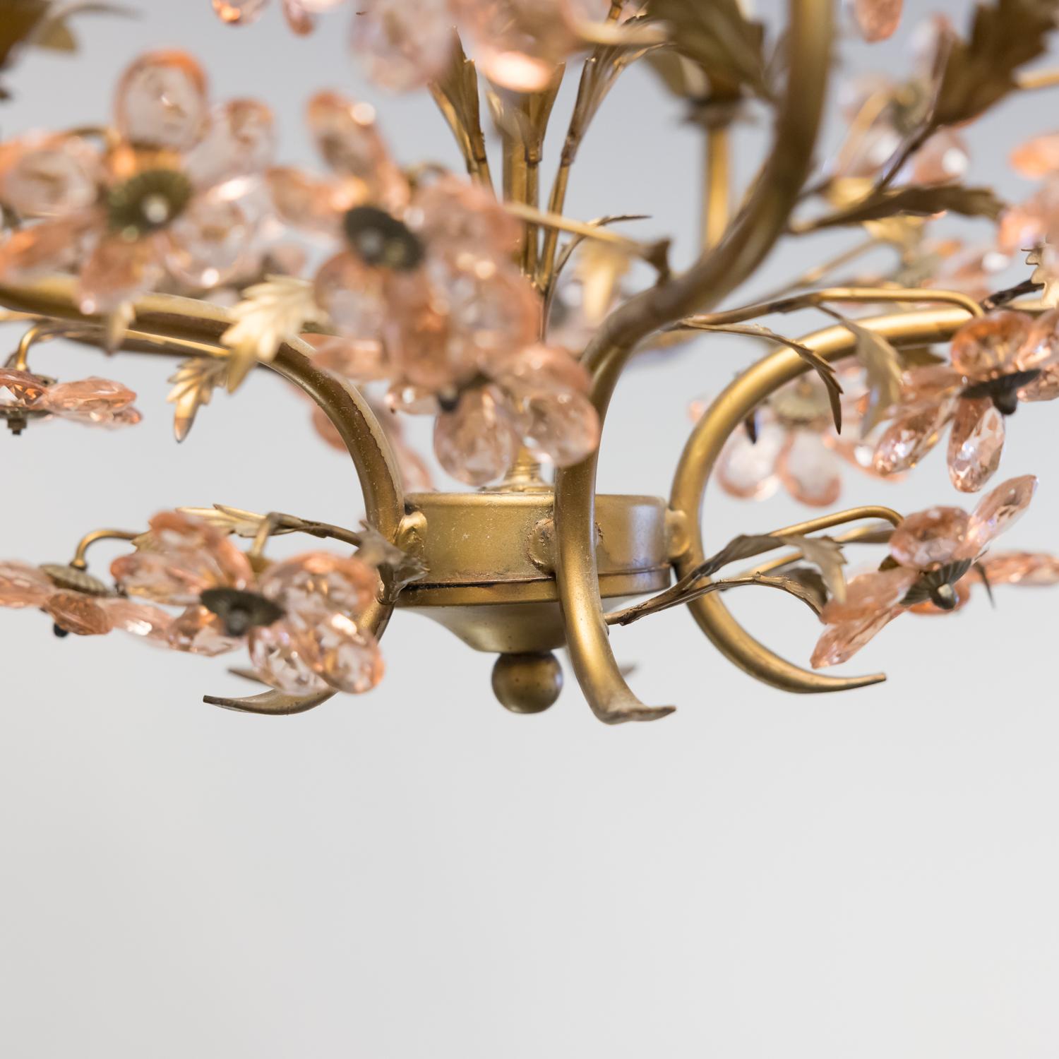 French Louis XV Style 5light Gilt Iron & Crystal Flower Maison Bagues Chandelier For Sale 6